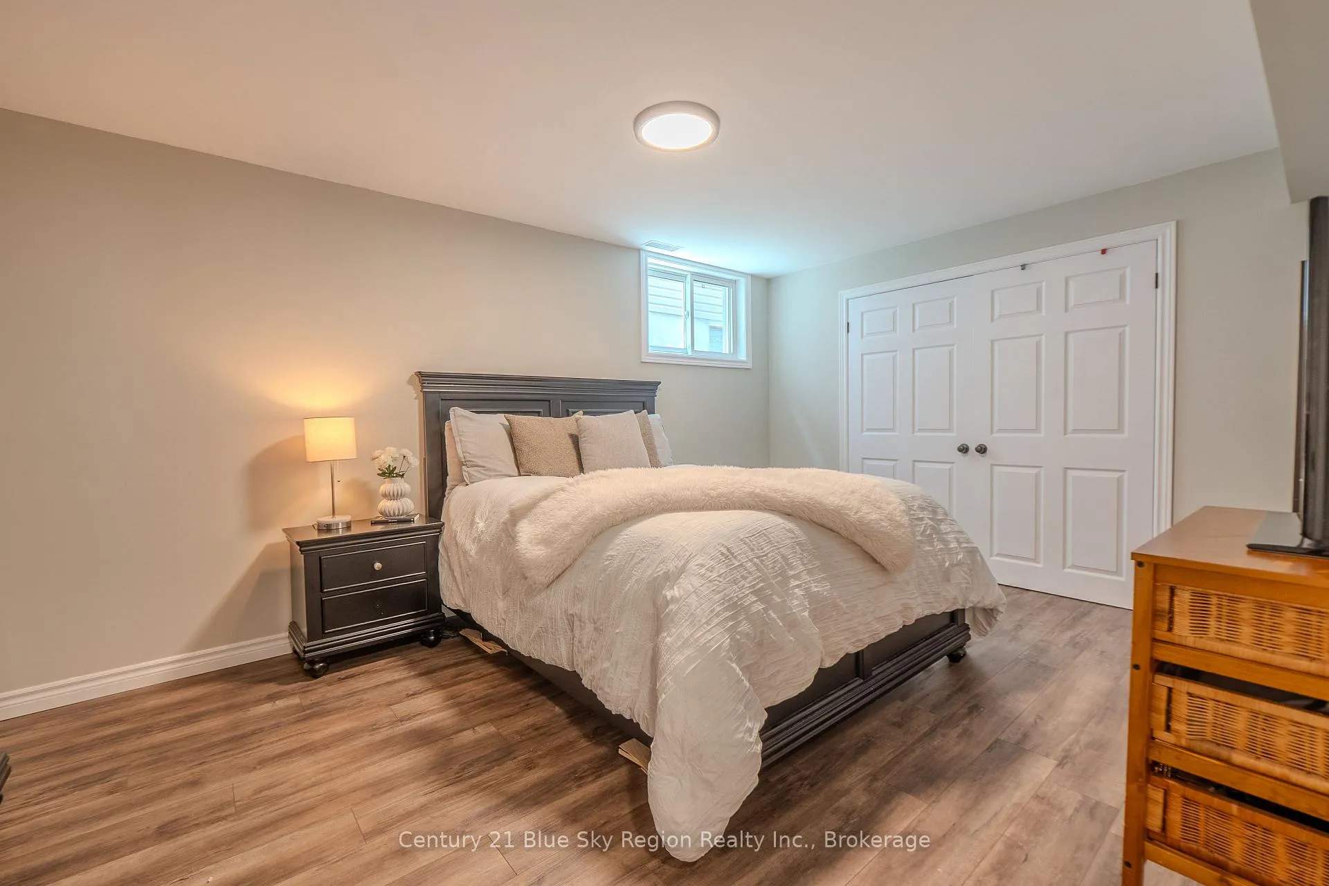 Photo 35 of 2438 Connaught Avenue, North Bay, Widdifield — HOMEH