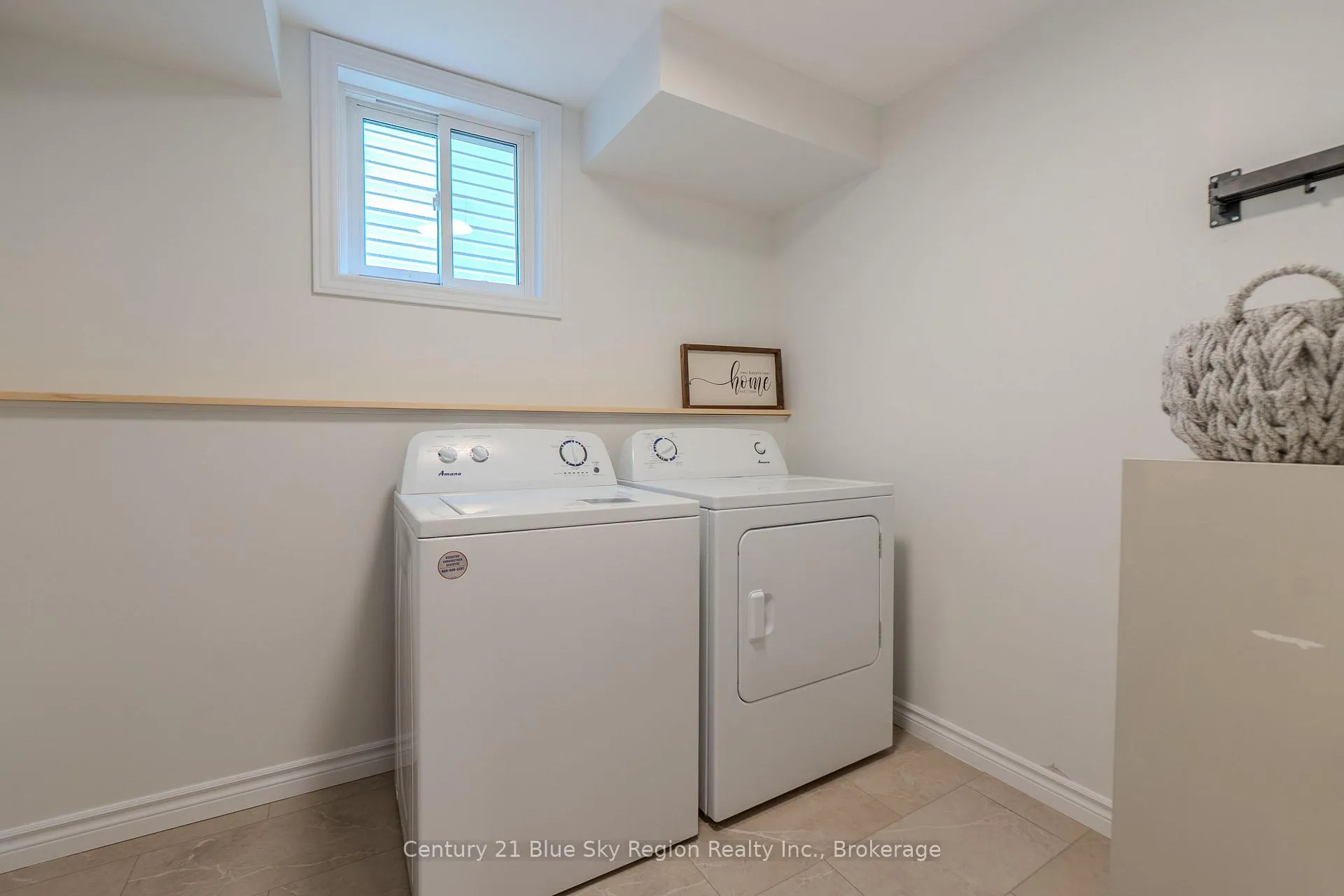 Photo 39 of 2438 Connaught Avenue, North Bay, Widdifield — HOMEH