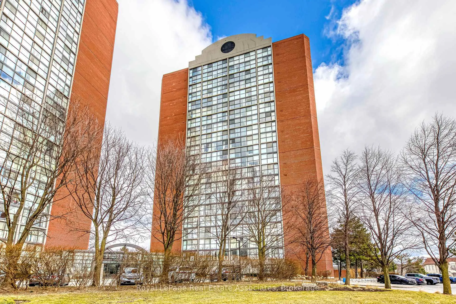 Photo 1 of Unit Ph18, 4185 Shipp Drive, Mississauga, City Centre — HOMEH