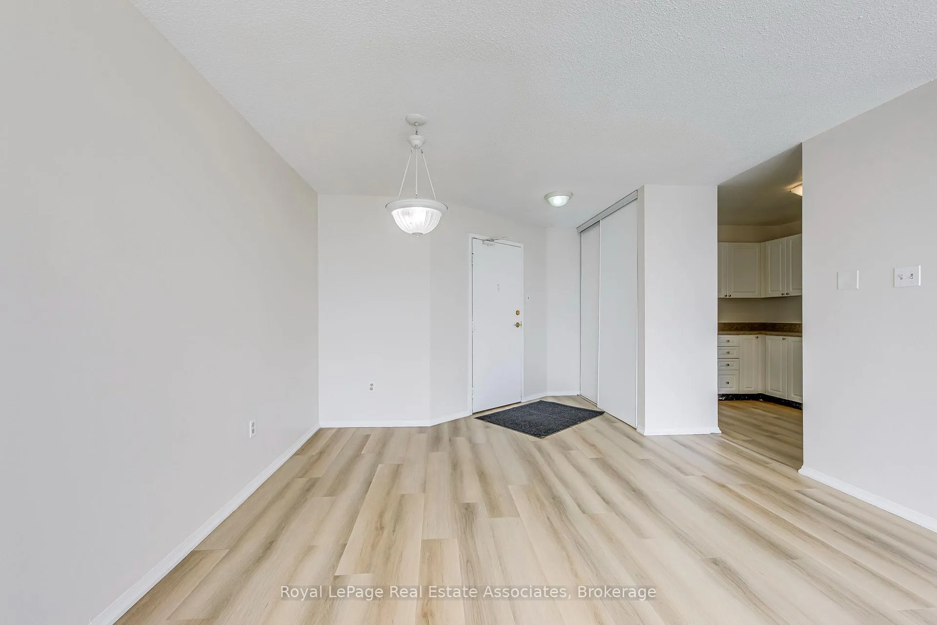 Photo 12 of Unit Ph18, 4185 Shipp Drive, Mississauga, City Centre — HOMEH