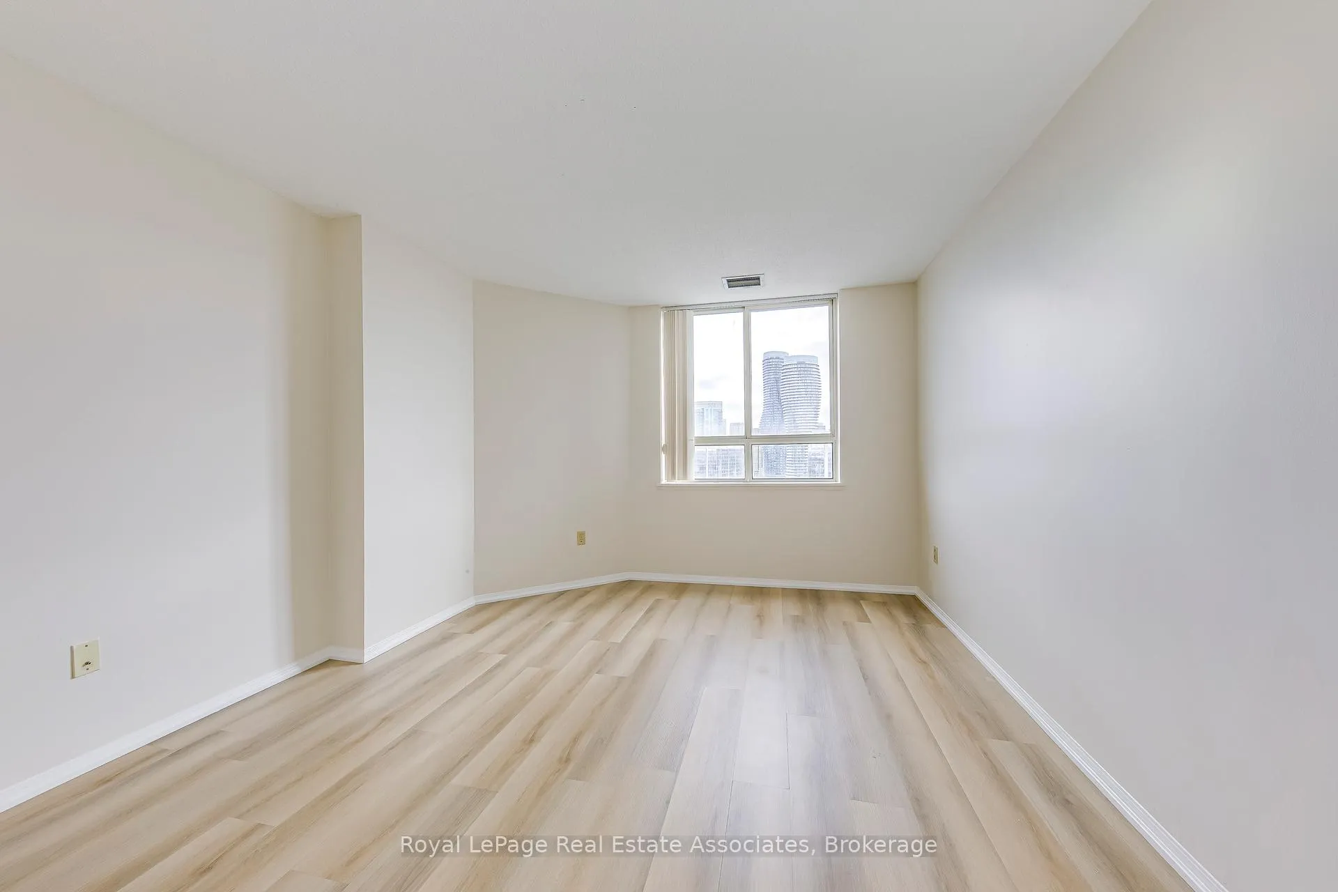 Photo 21 of Unit Ph18, 4185 Shipp Drive, Mississauga, City Centre — HOMEH