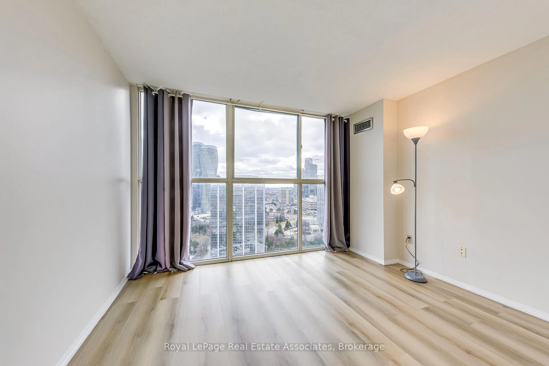 Photo 26 of Unit Ph18, 4185 Shipp Drive, Mississauga, City Centre — HOMEH