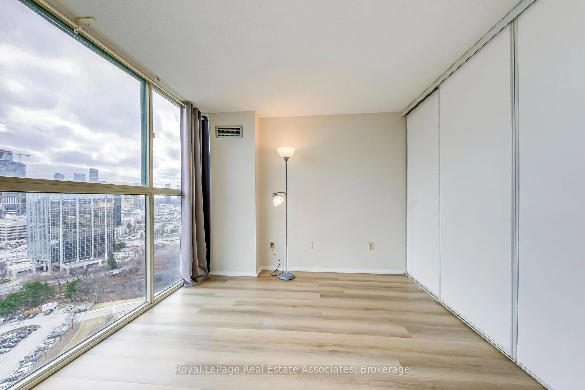 Photo 27 of Unit Ph18, 4185 Shipp Drive, Mississauga, City Centre — HOMEH