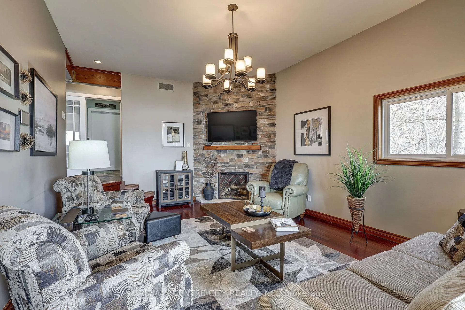 Photo 13 of 205 Cornell Drive, Central Elgin, Port Stanley — HOMEH