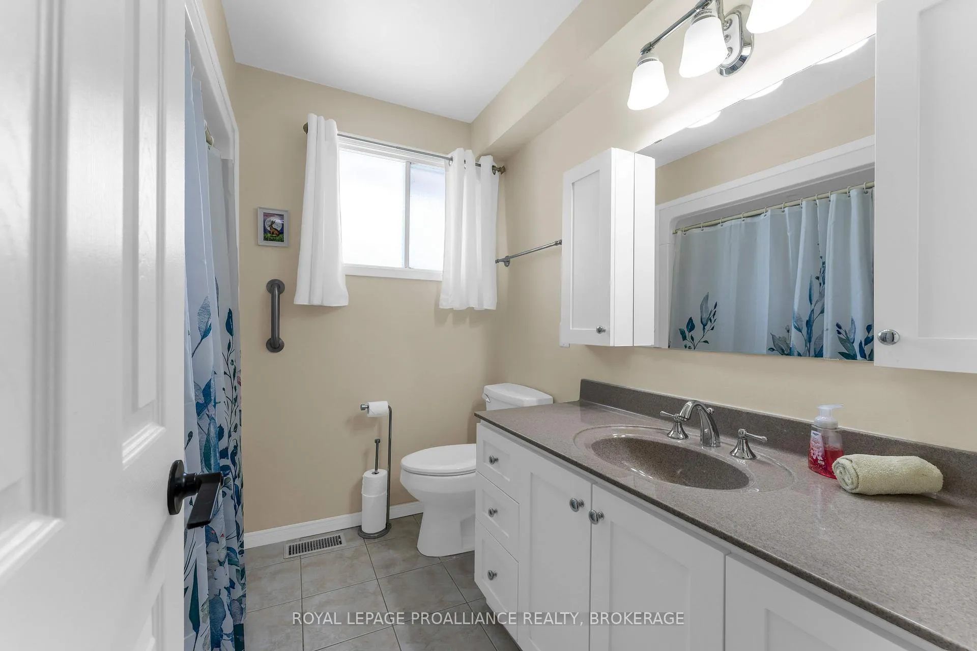 Photo 21 of 927 Newhall Drive, Kingston, North of Taylor-Kidd Blvd — HOMEH