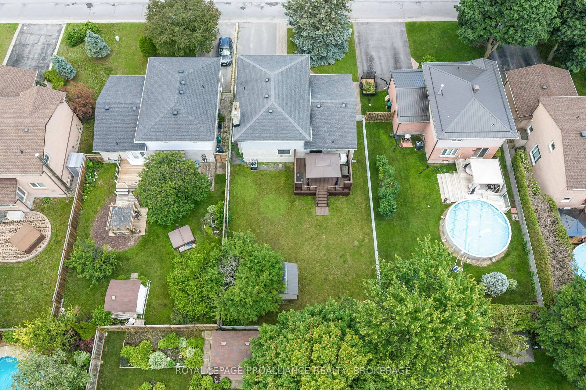Photo 33 of 927 Newhall Drive, Kingston, North of Taylor-Kidd Blvd — HOMEH
