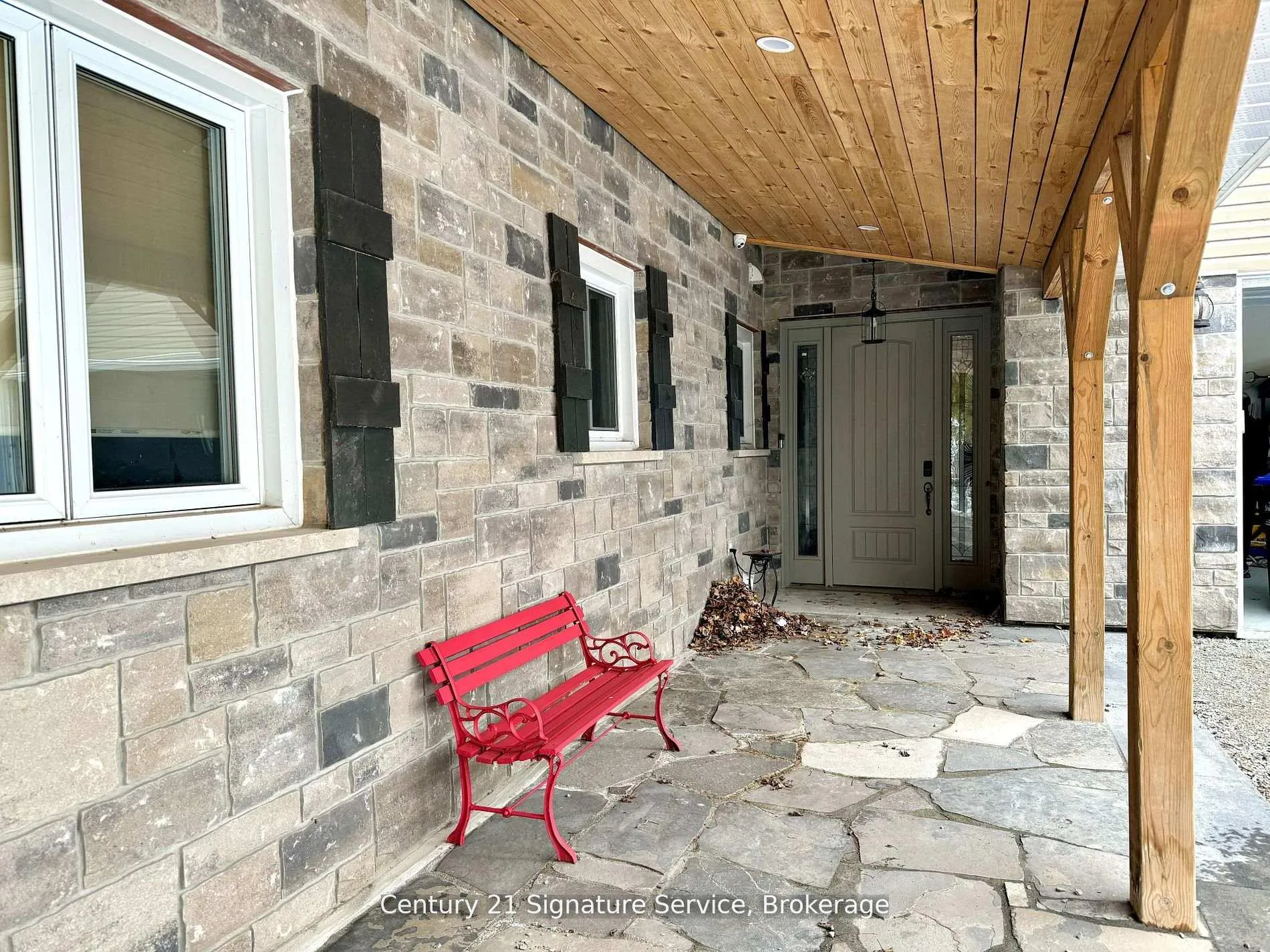 Photo 9 of 127 Maskinonge Road, Tay, Victoria Harbour — HOMEH