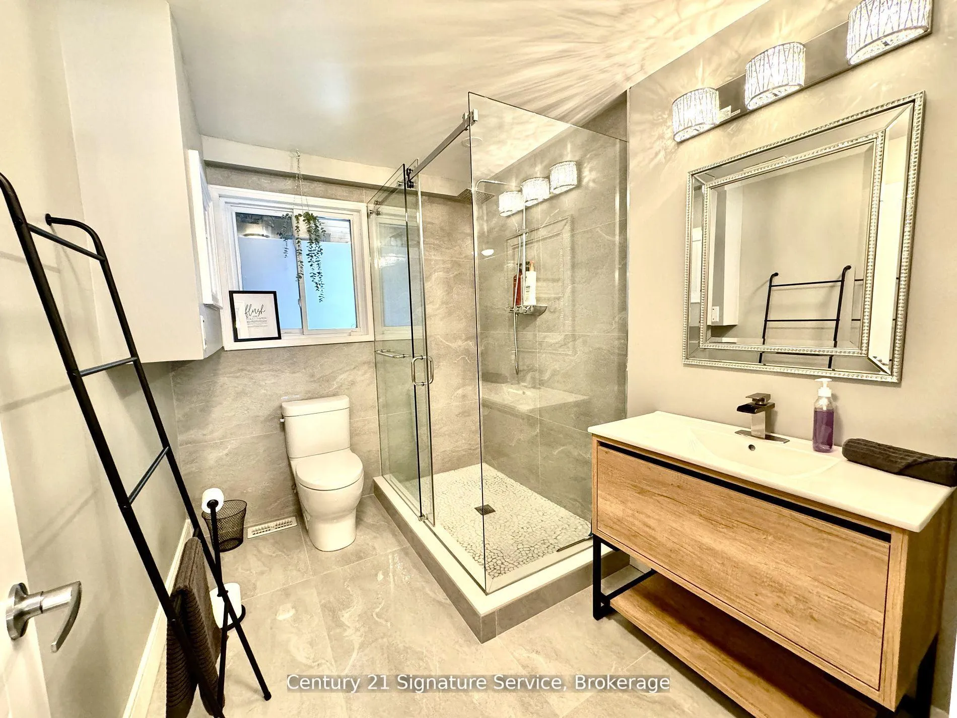Photo 37 of 127 Maskinonge Road, Tay, Victoria Harbour — HOMEH