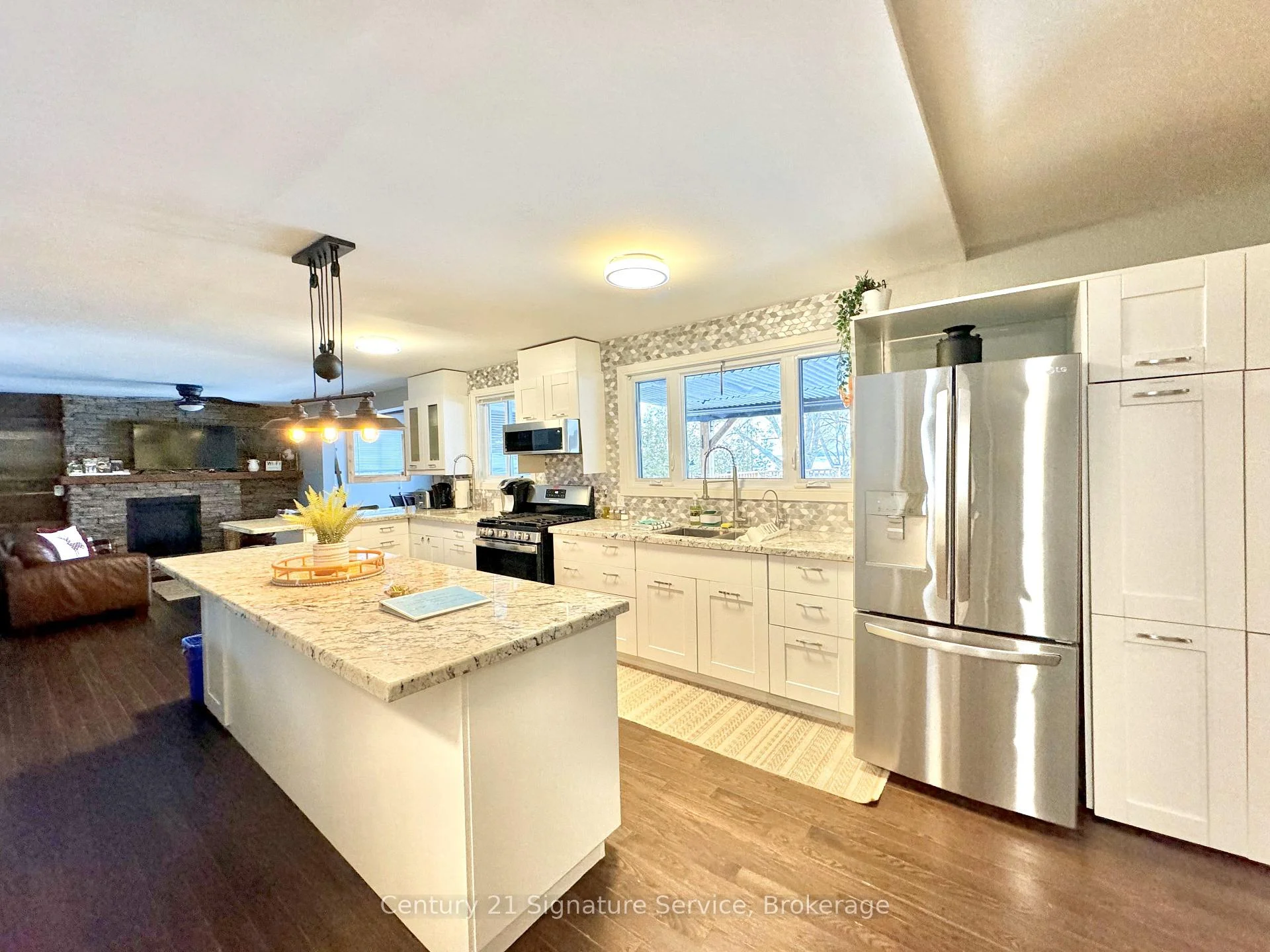 Photo 14 of 127 Maskinonge Road, Tay, Victoria Harbour — HOMEH