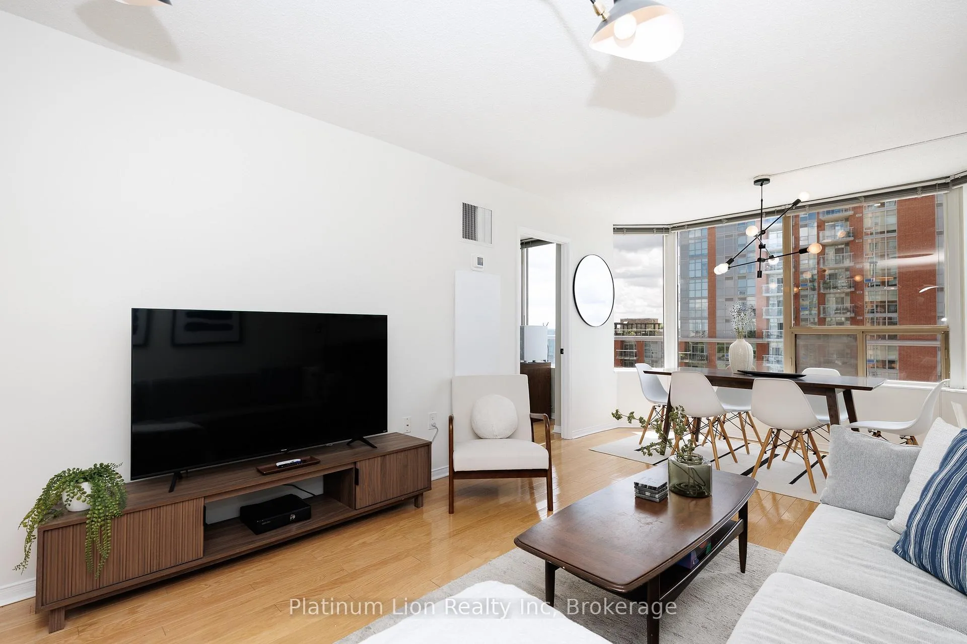 Photo 6 of Unit 1004, 1270 Maple Crossing Boulevard, Burlington, Brant — HOMEH
