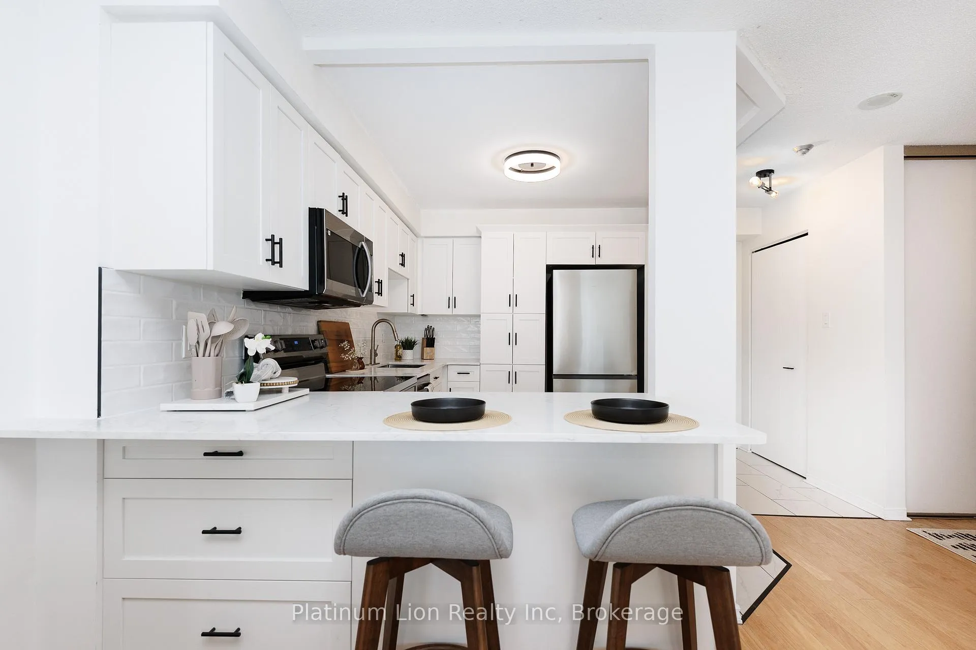 Photo 7 of Unit 1004, 1270 Maple Crossing Boulevard, Burlington, Brant — HOMEH