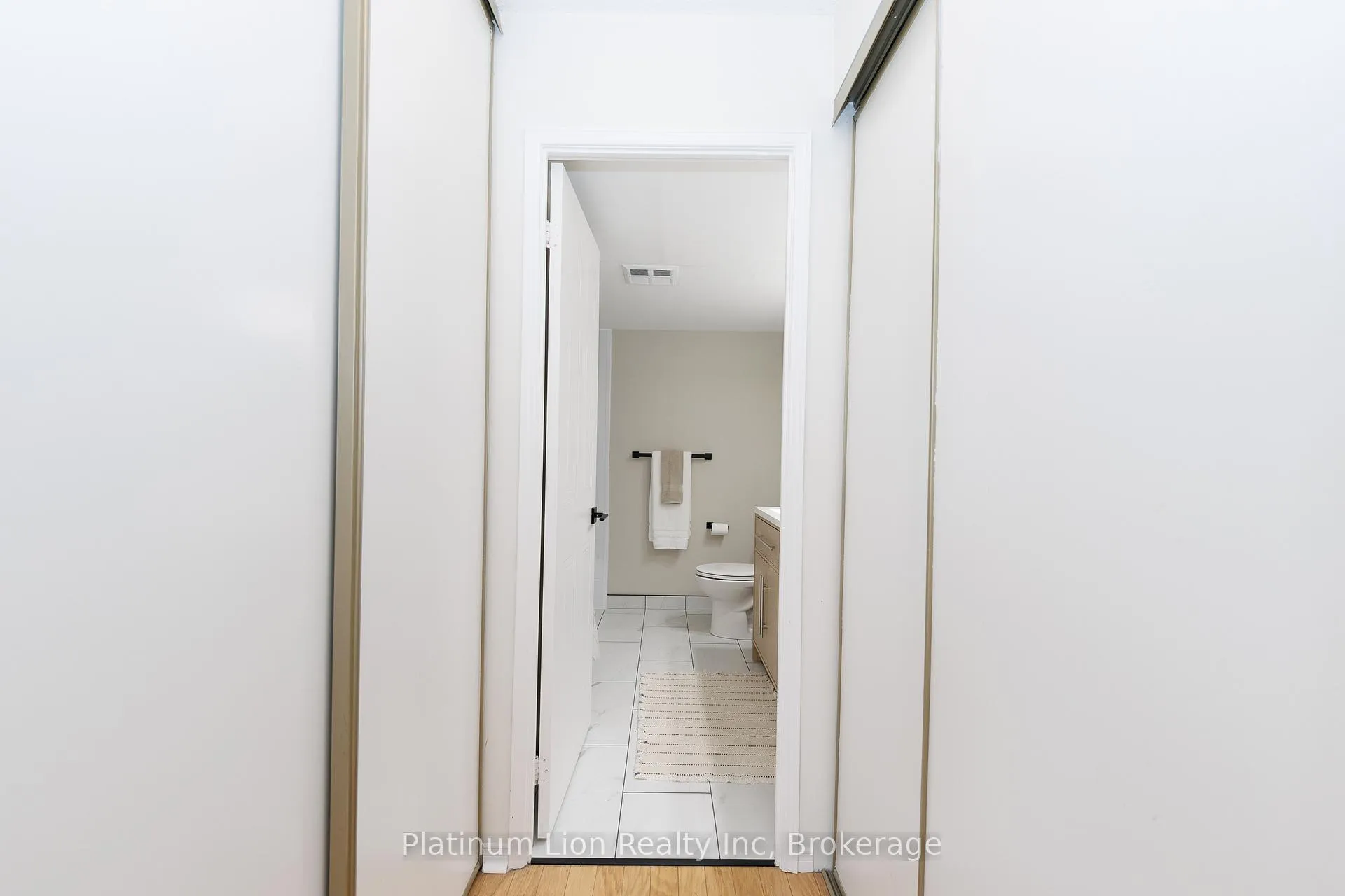 Photo 21 of Unit 1004, 1270 Maple Crossing Boulevard, Burlington, Brant — HOMEH