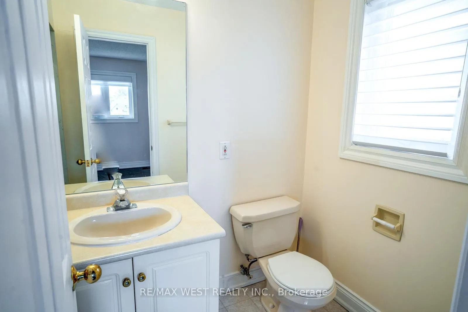 Photo 29 of 229 Baker Avenue, Richmond Hill, Harding — HOMEH