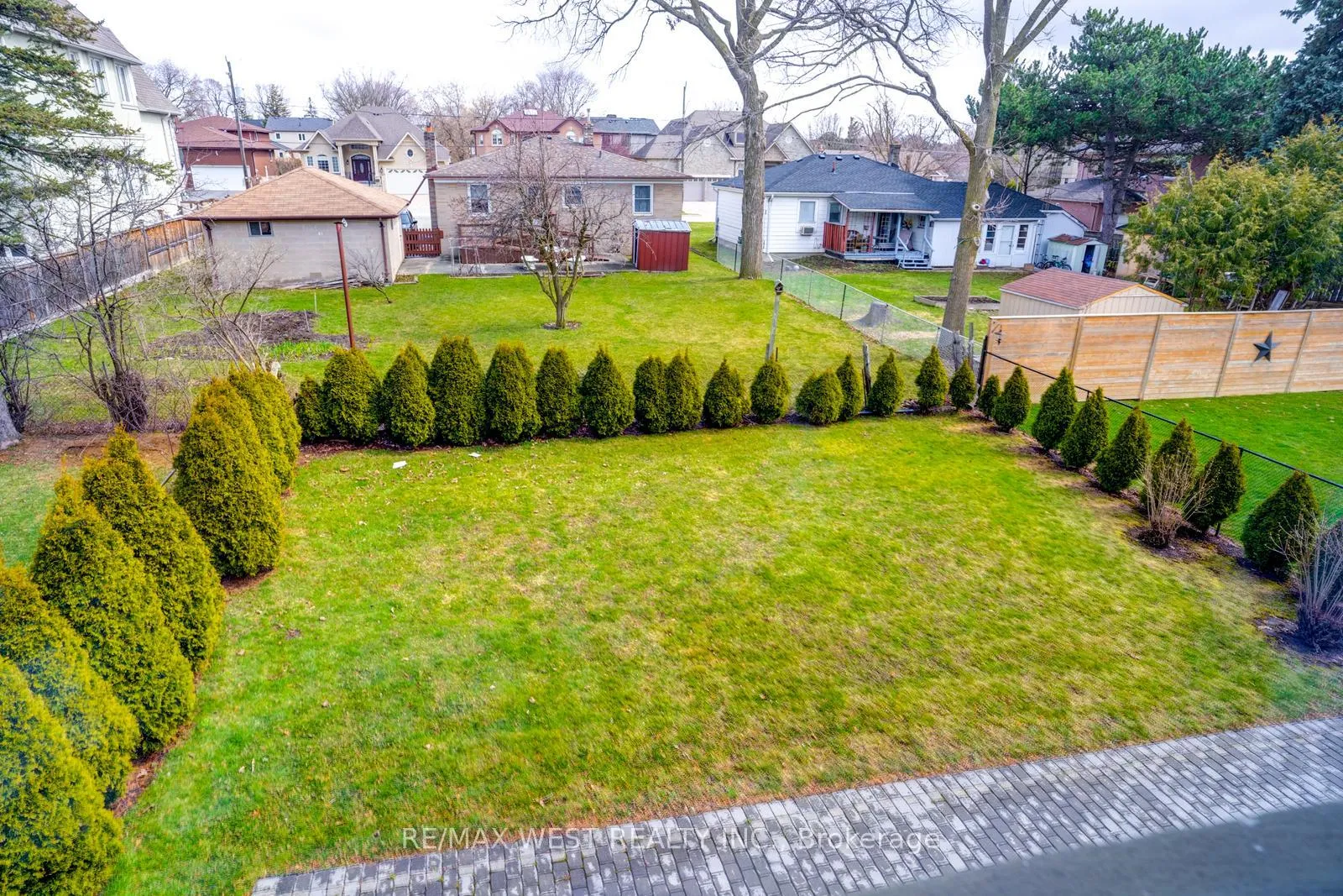 Photo 30 of 229 Baker Avenue, Richmond Hill, Harding — HOMEH