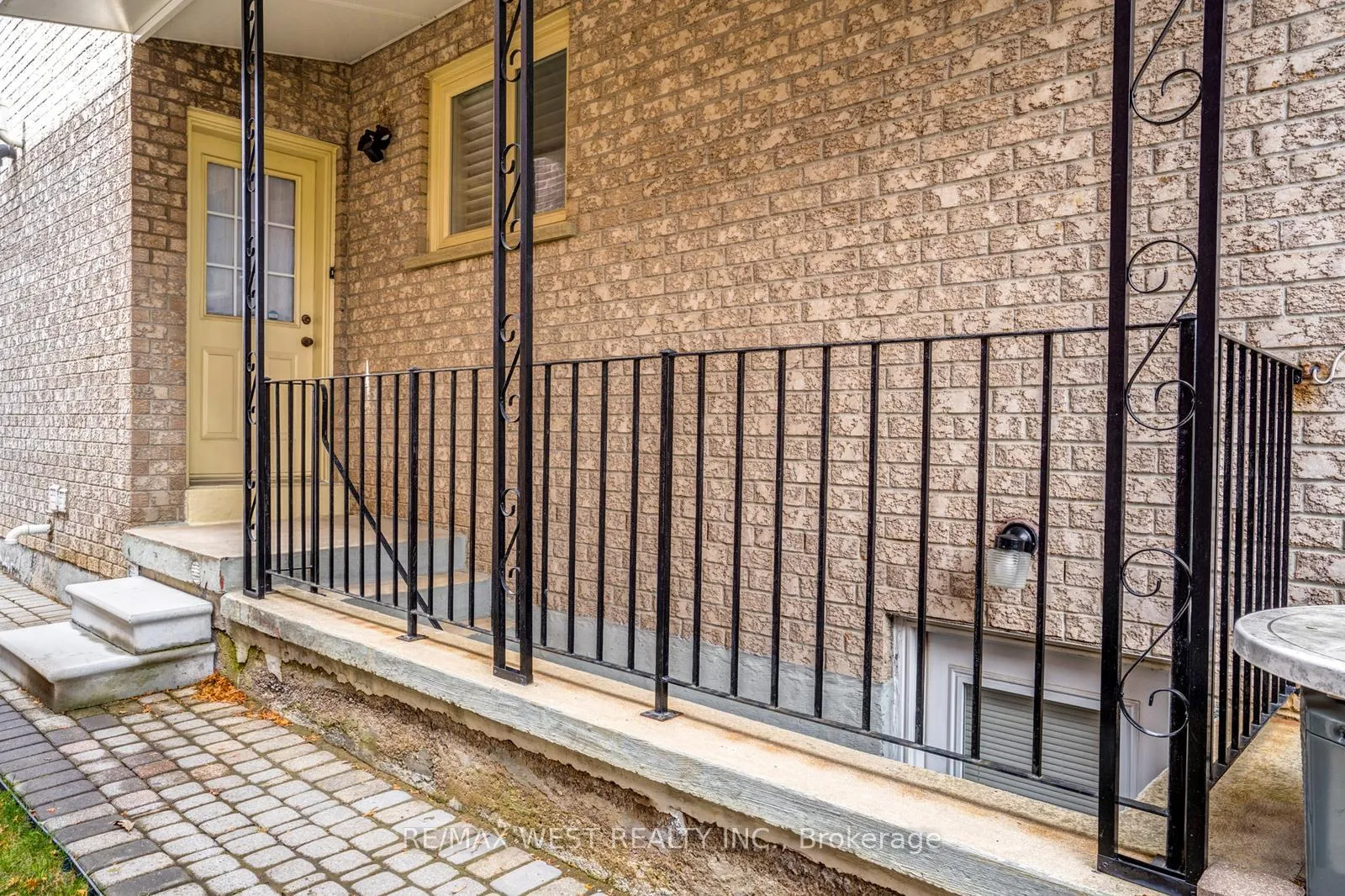 Photo 37 of 229 Baker Avenue, Richmond Hill, Harding — HOMEH
