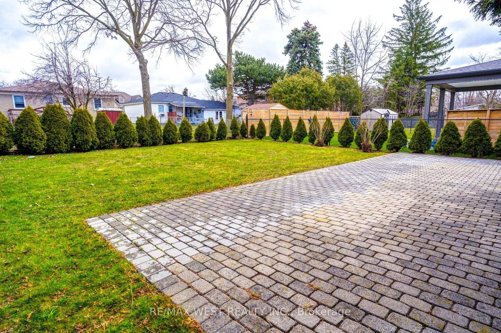 Photo 39 of 229 Baker Avenue, Richmond Hill, Harding — HOMEH