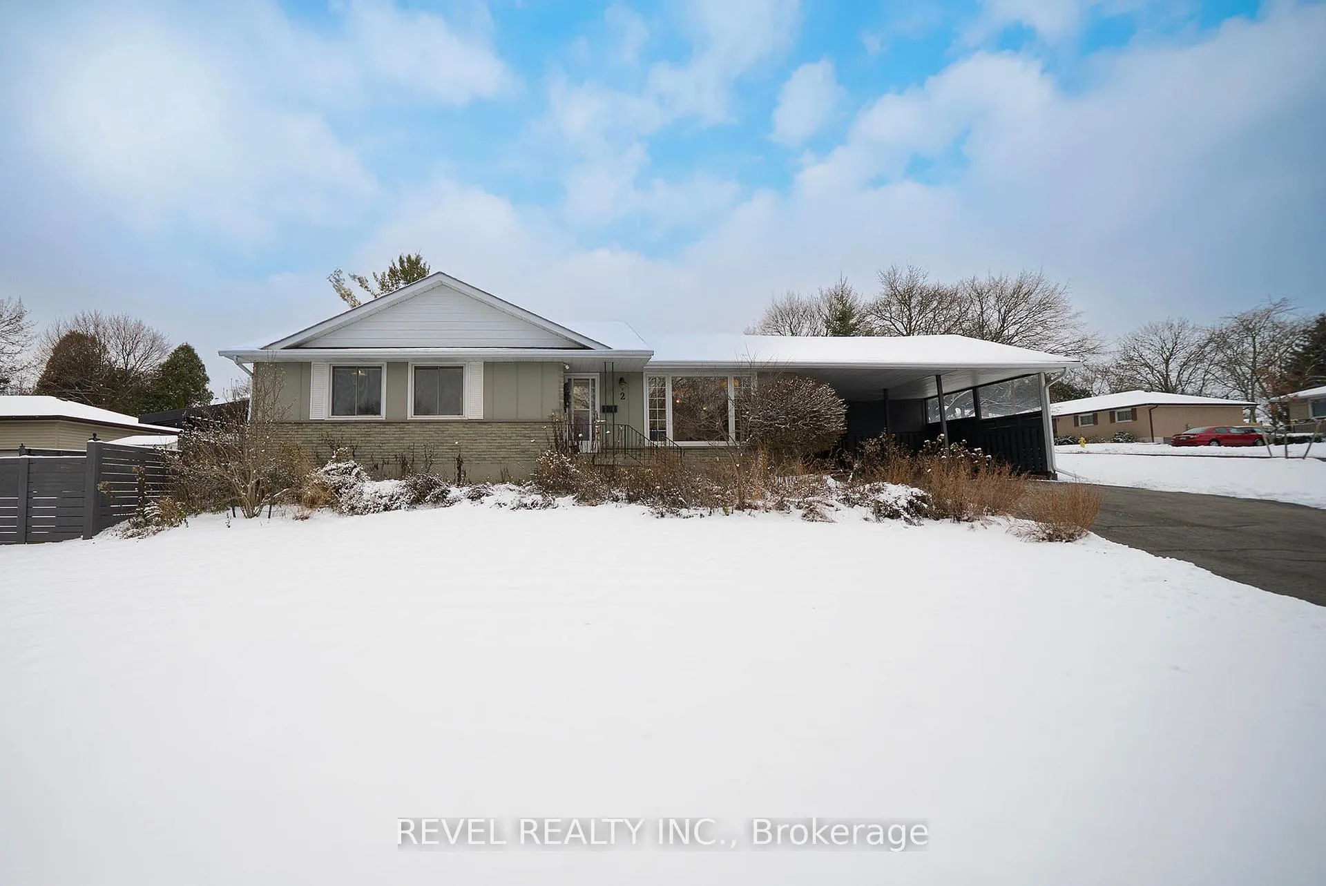 Photo 1 of 2 Grenada Drive, Norfolk, Simcoe — HOMEH