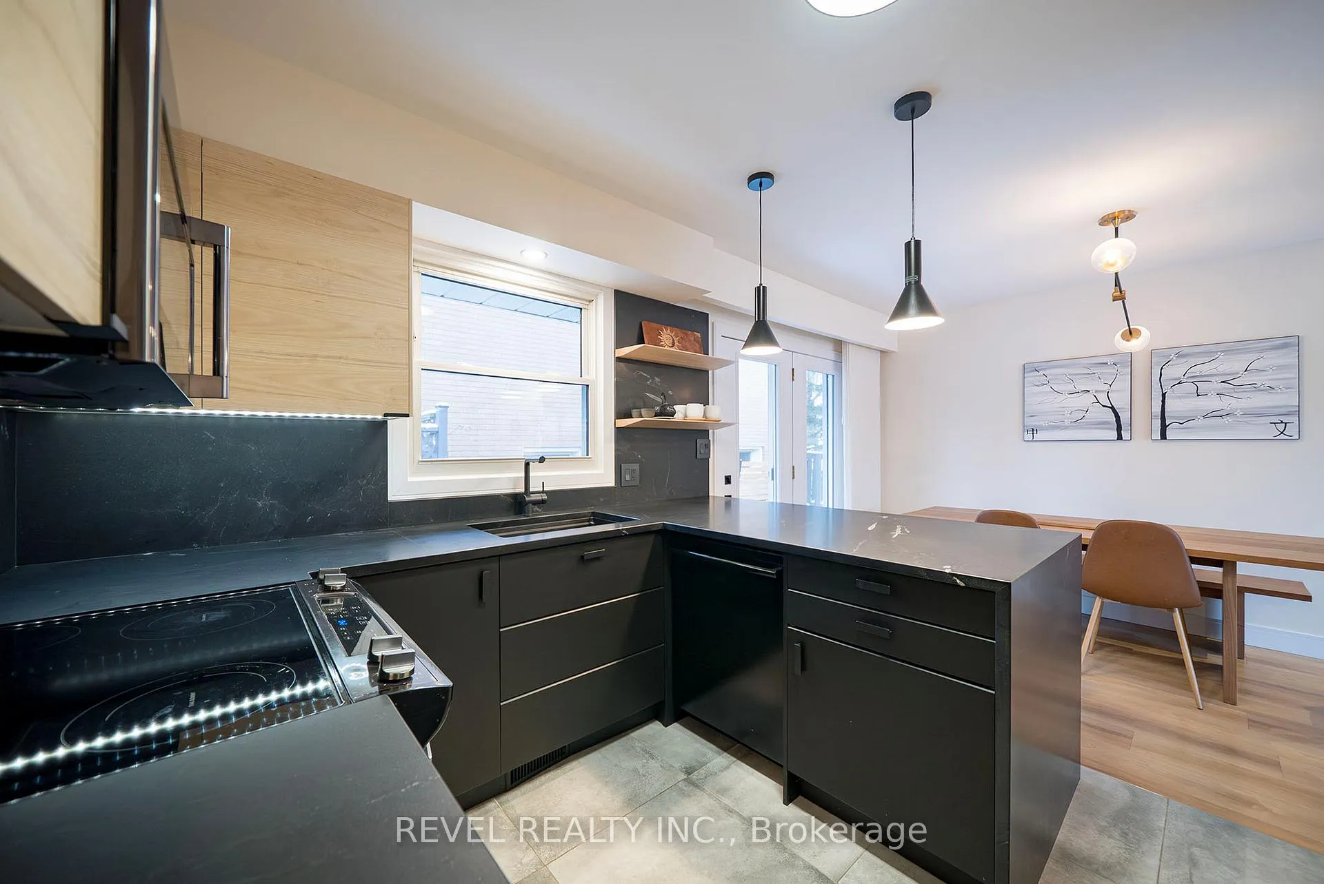 Photo 6 of 2 Grenada Drive, Norfolk, Simcoe — HOMEH