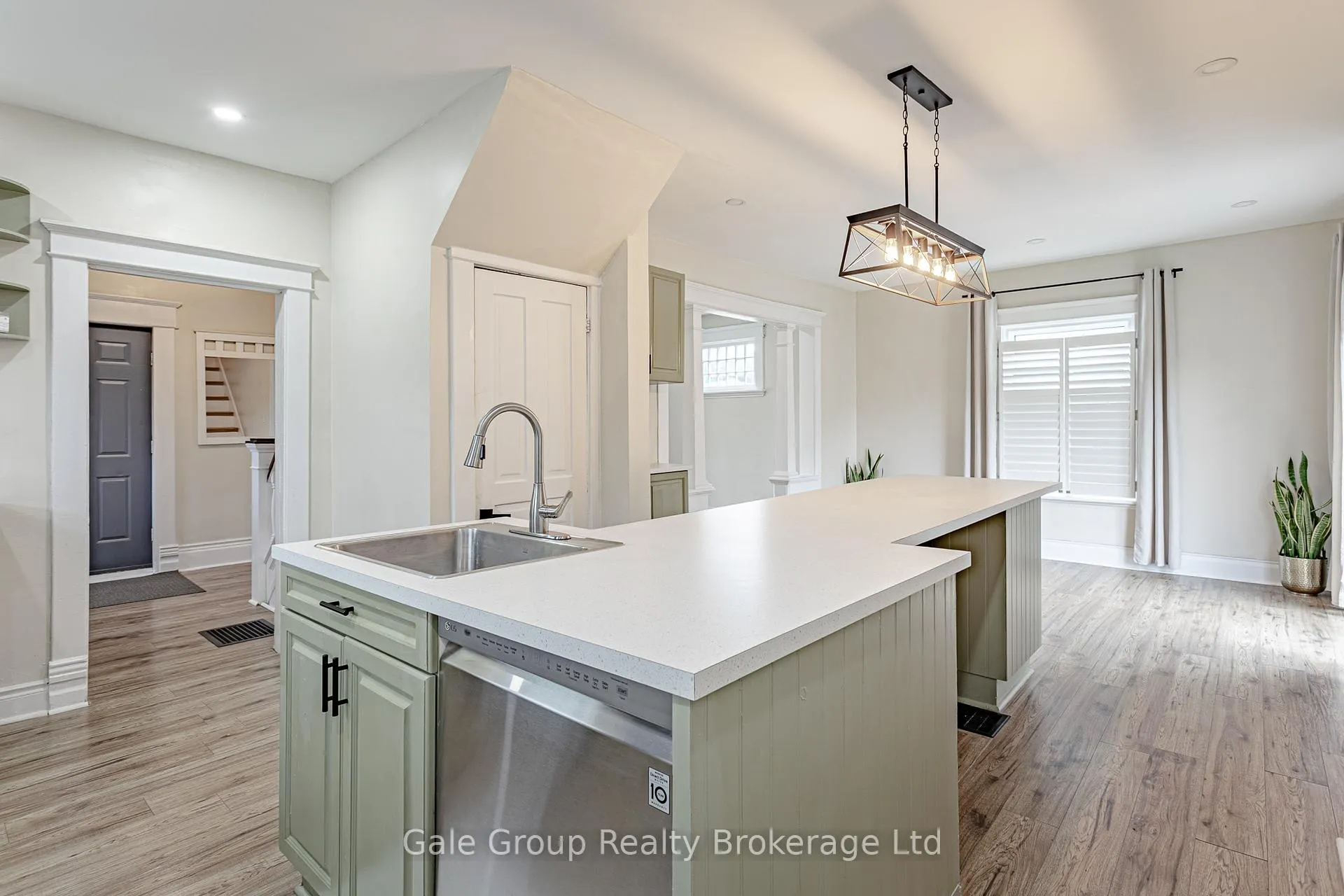 Photo 23 of 22 Strathcona Avenue, Brantford, Eagle Place East — HOMEH