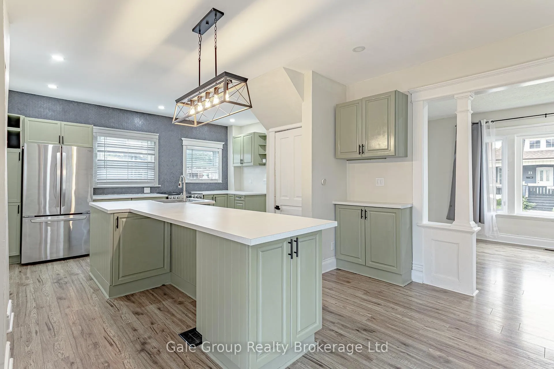 Photo 25 of 22 Strathcona Avenue, Brantford, Eagle Place East — HOMEH