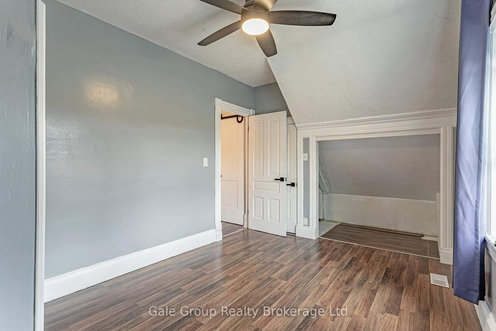 Photo 35 of 22 Strathcona Avenue, Brantford, Eagle Place East — HOMEH