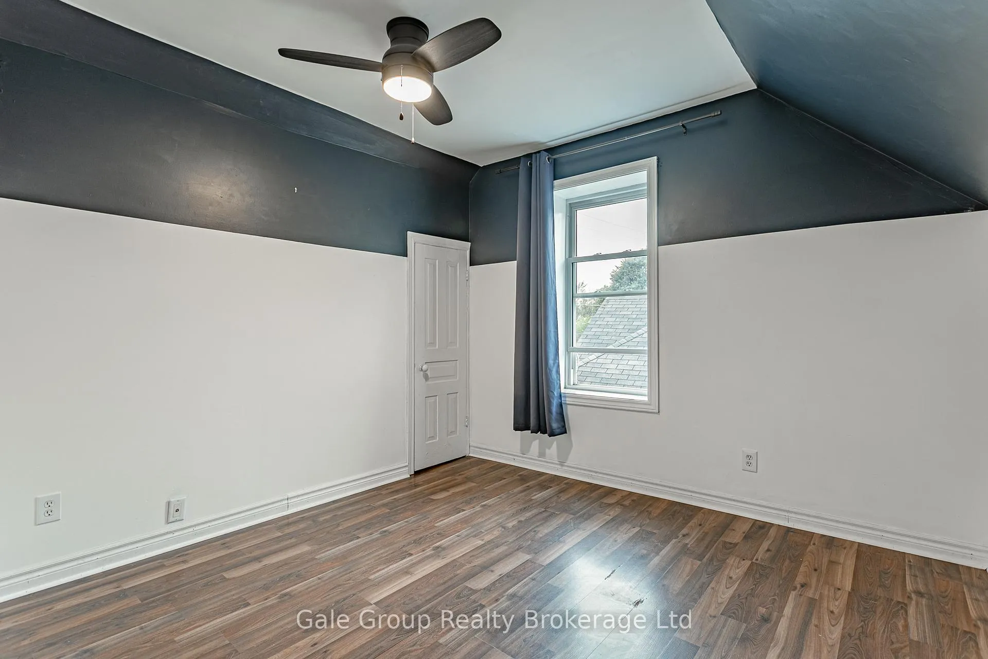 Photo 36 of 22 Strathcona Avenue, Brantford, Eagle Place East — HOMEH