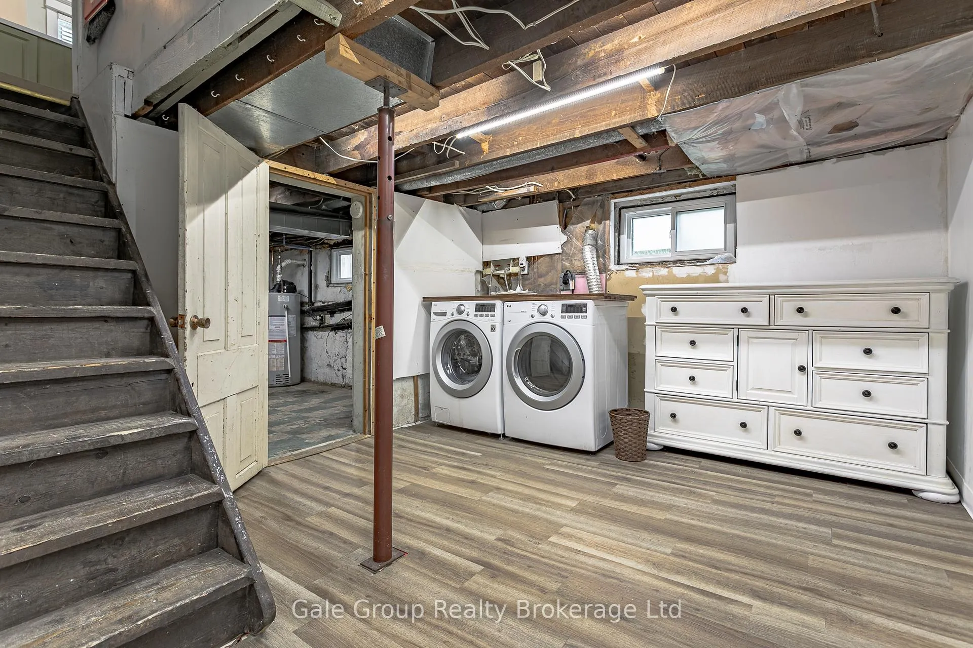 Photo 41 of 22 Strathcona Avenue, Brantford, Eagle Place East — HOMEH