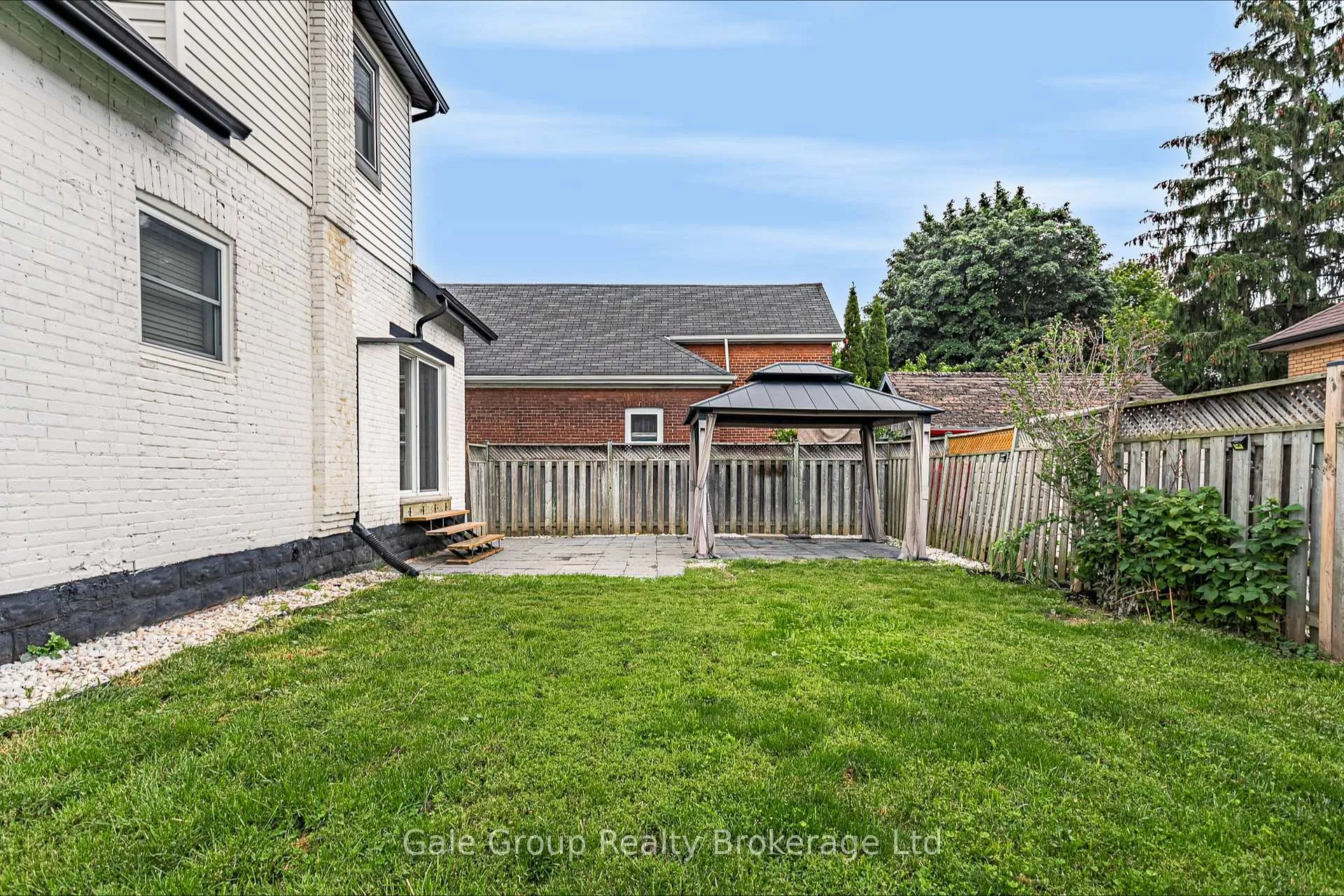 Photo 43 of 22 Strathcona Avenue, Brantford, Eagle Place East — HOMEH