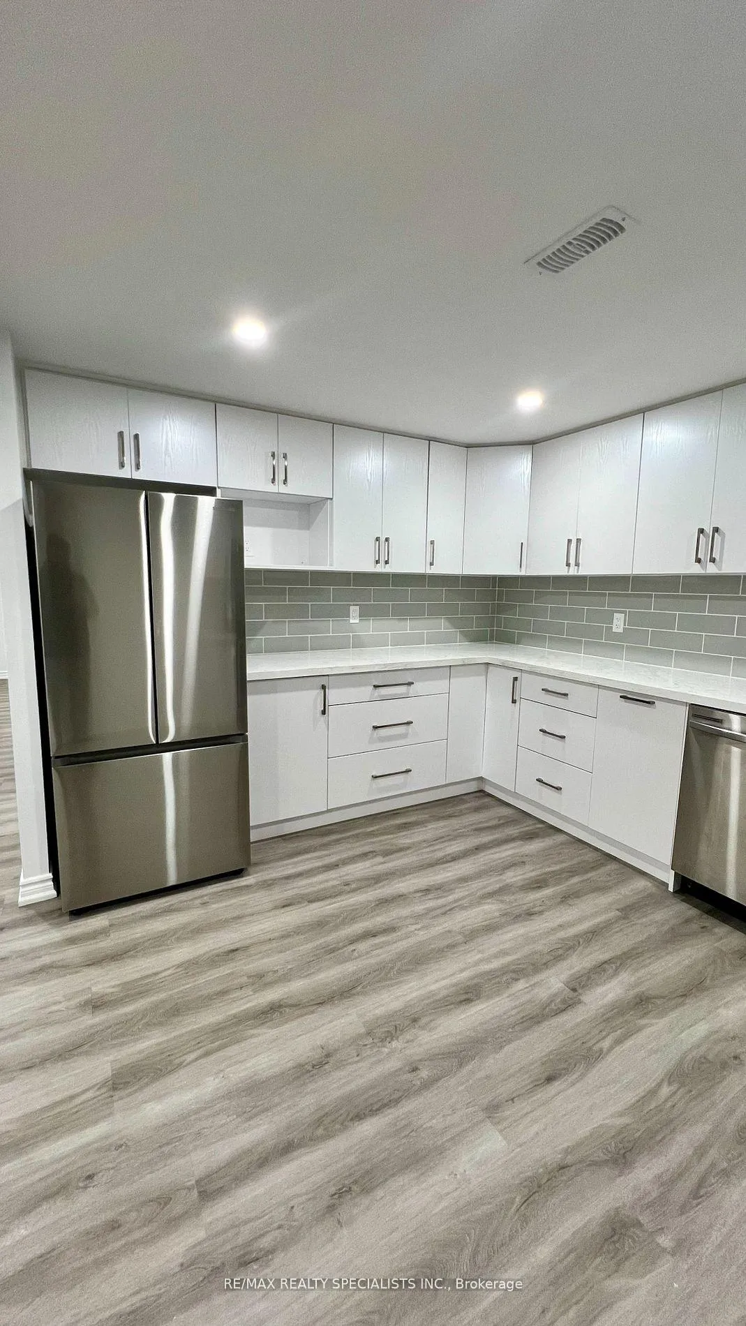 Photo 2 of 12 Schwalm Crescent, New Tecumseth, Tottenham — HOMEH