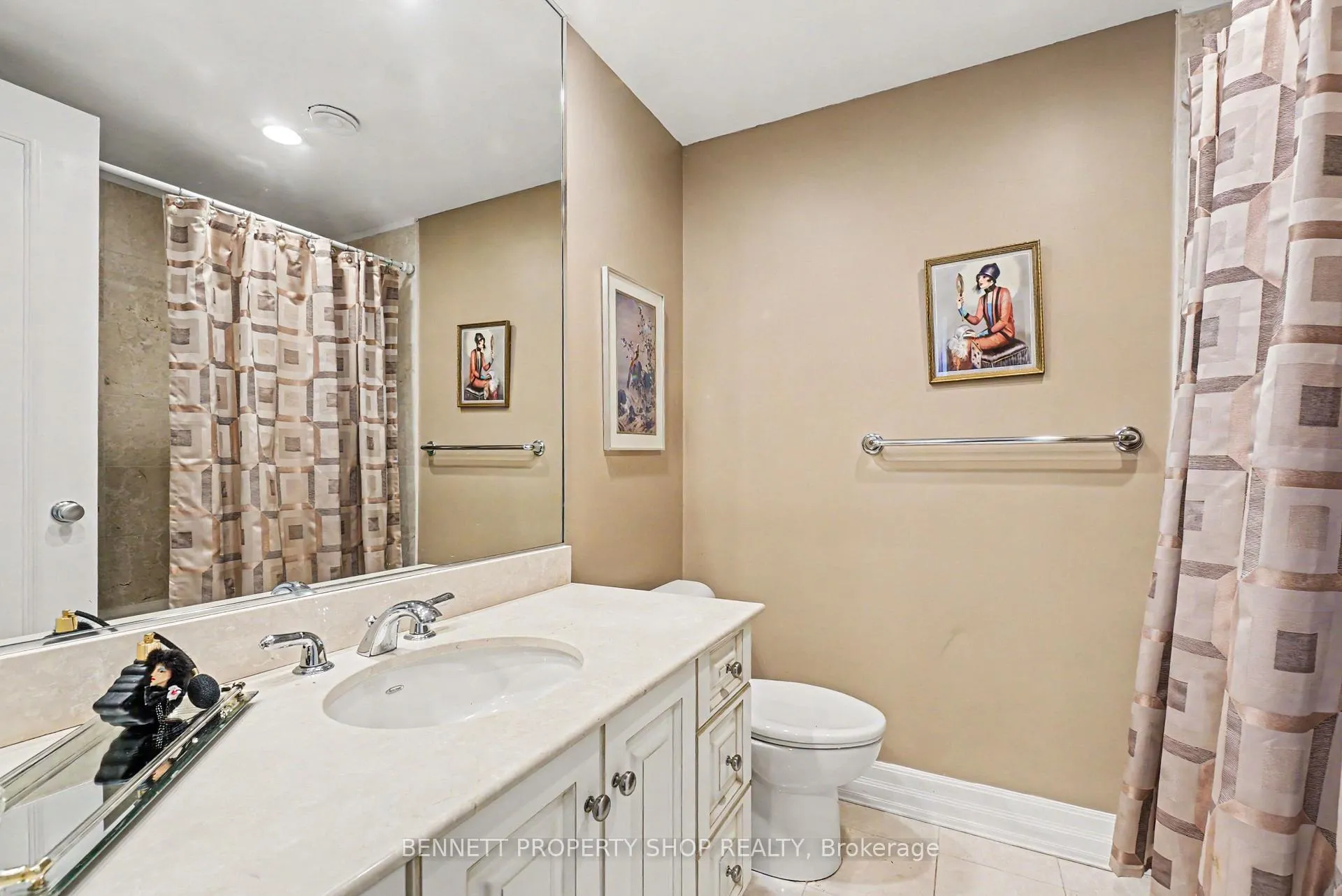 Photo 14 of Unit 708, 3580 Rivergate Way, Ottawa, Quinterra — HOMEH