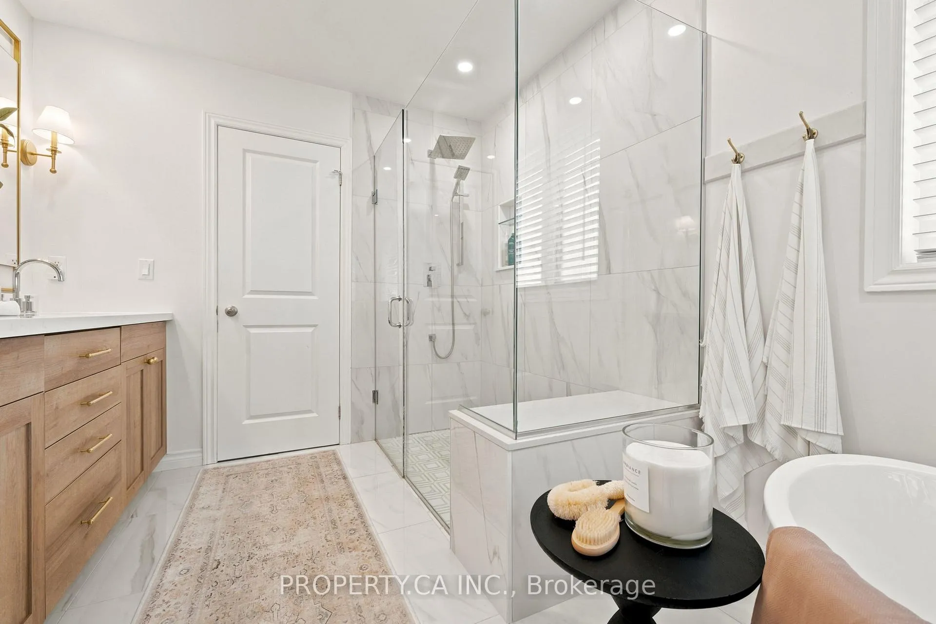Photo 24 of 27 Macbean Crescent, Hamilton, Waterdown — HOMEH