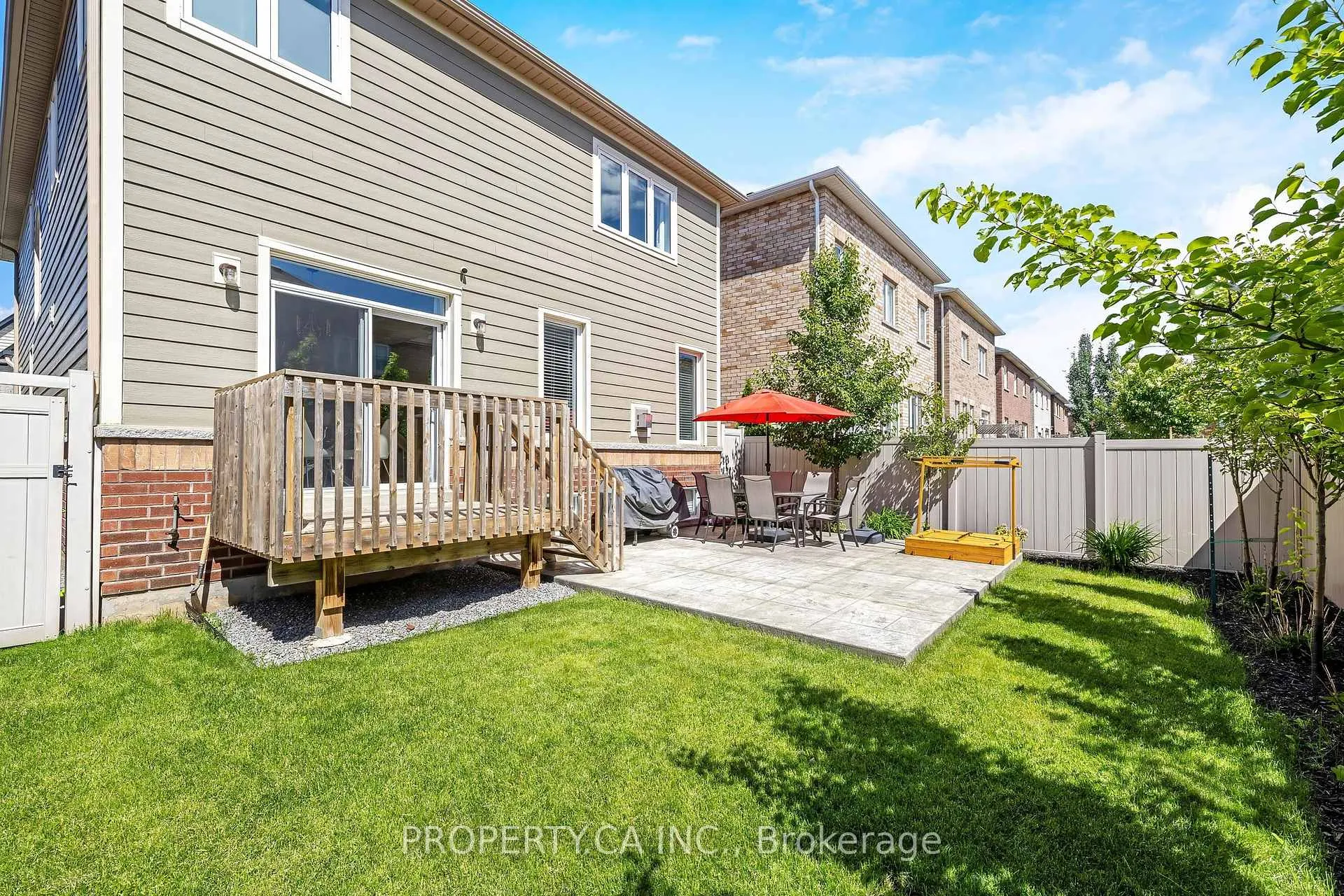 Photo 39 of 27 Macbean Crescent, Hamilton, Waterdown — HOMEH