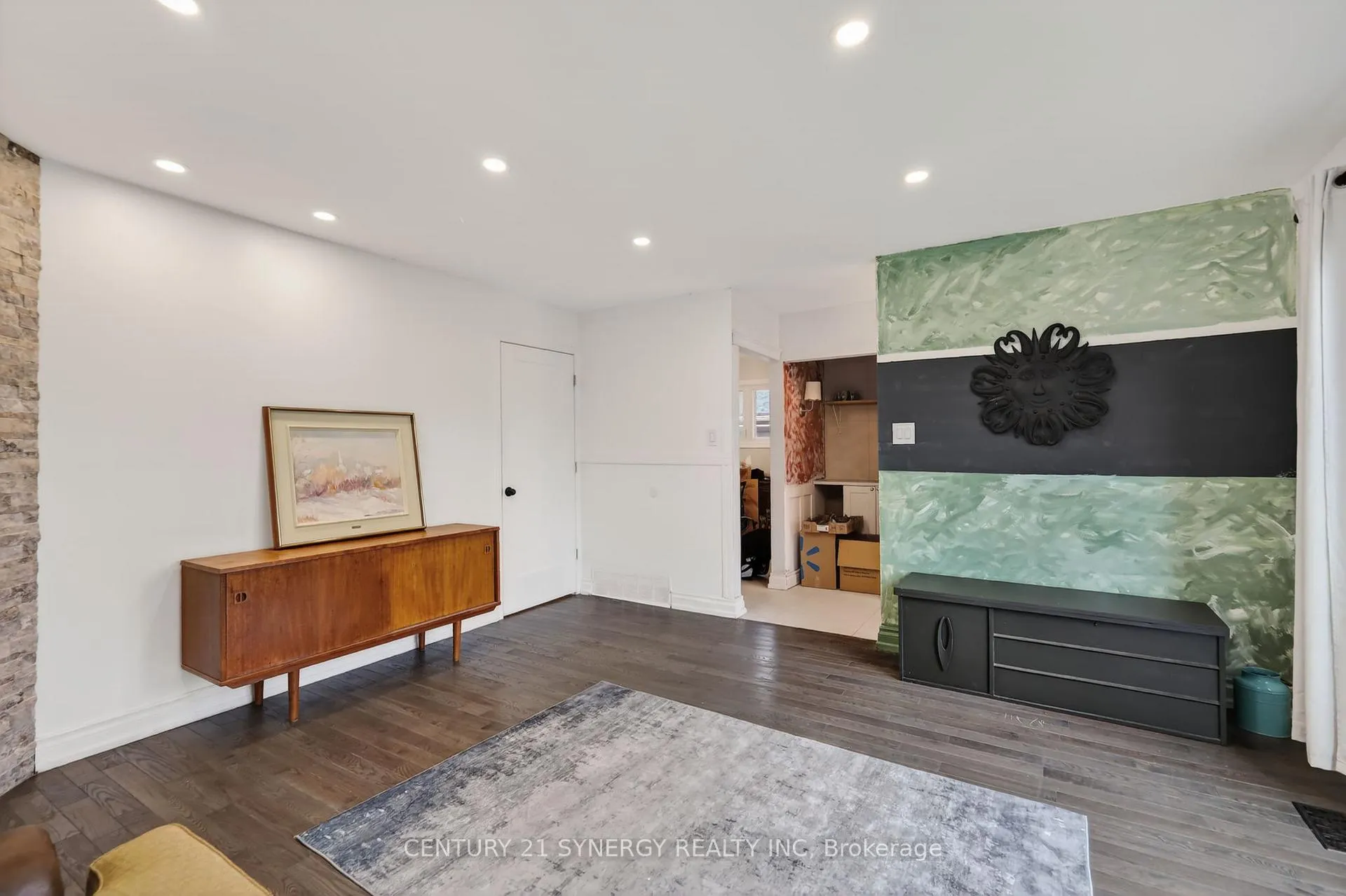Photo 7 of 2358 Joliffe Street, Ottawa, Hawthorne Meadows — HOMEH