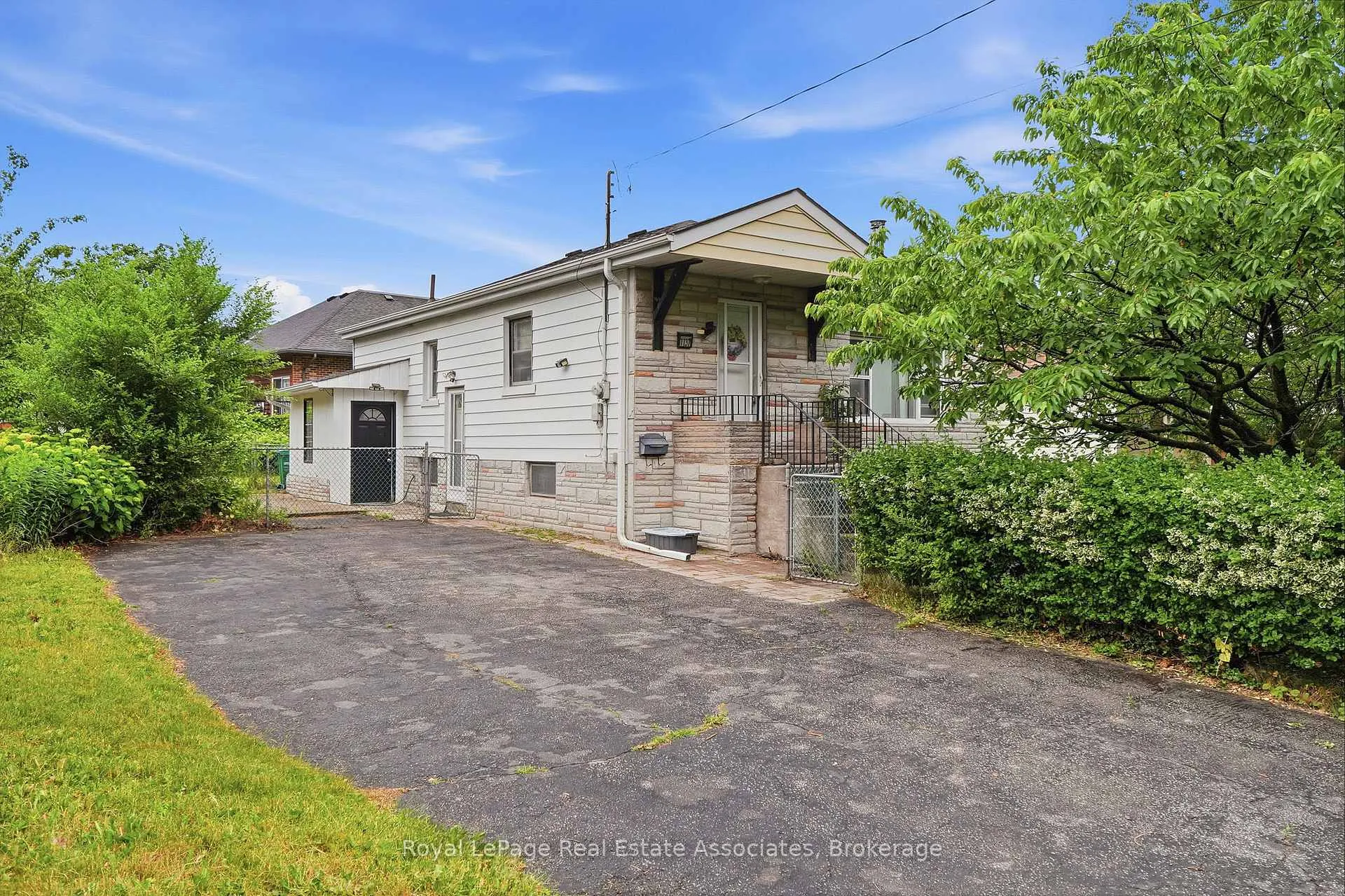 Front of 1137 Halliday Avenue