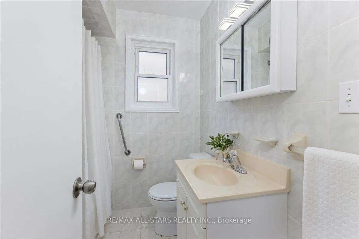 Photo 13 of 55 Sancrest Drive, Scarborough, Bendale — HOMEH