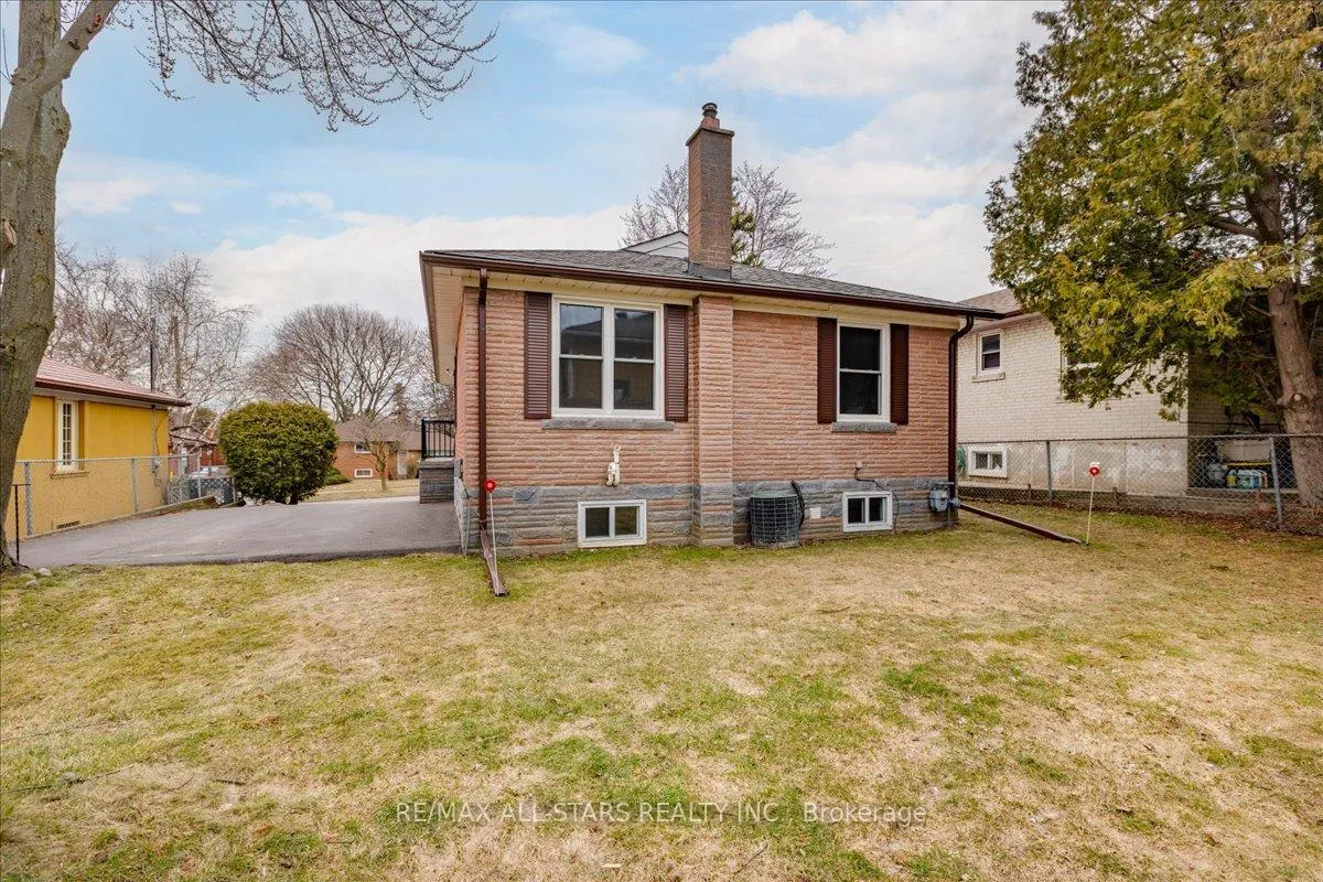 Photo 25 of 55 Sancrest Drive, Scarborough, Bendale — HOMEH