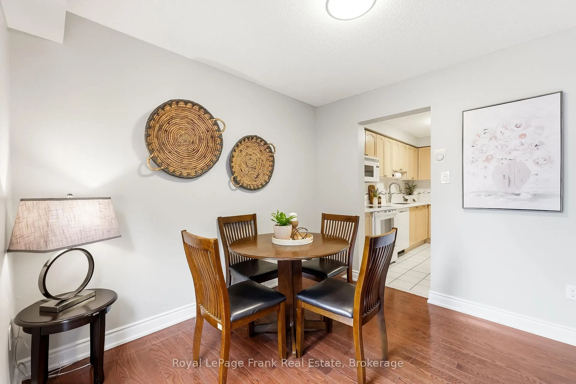 Photo 8 of 41 Landerville Lane, Clarington, Bowmanville — HOMEH