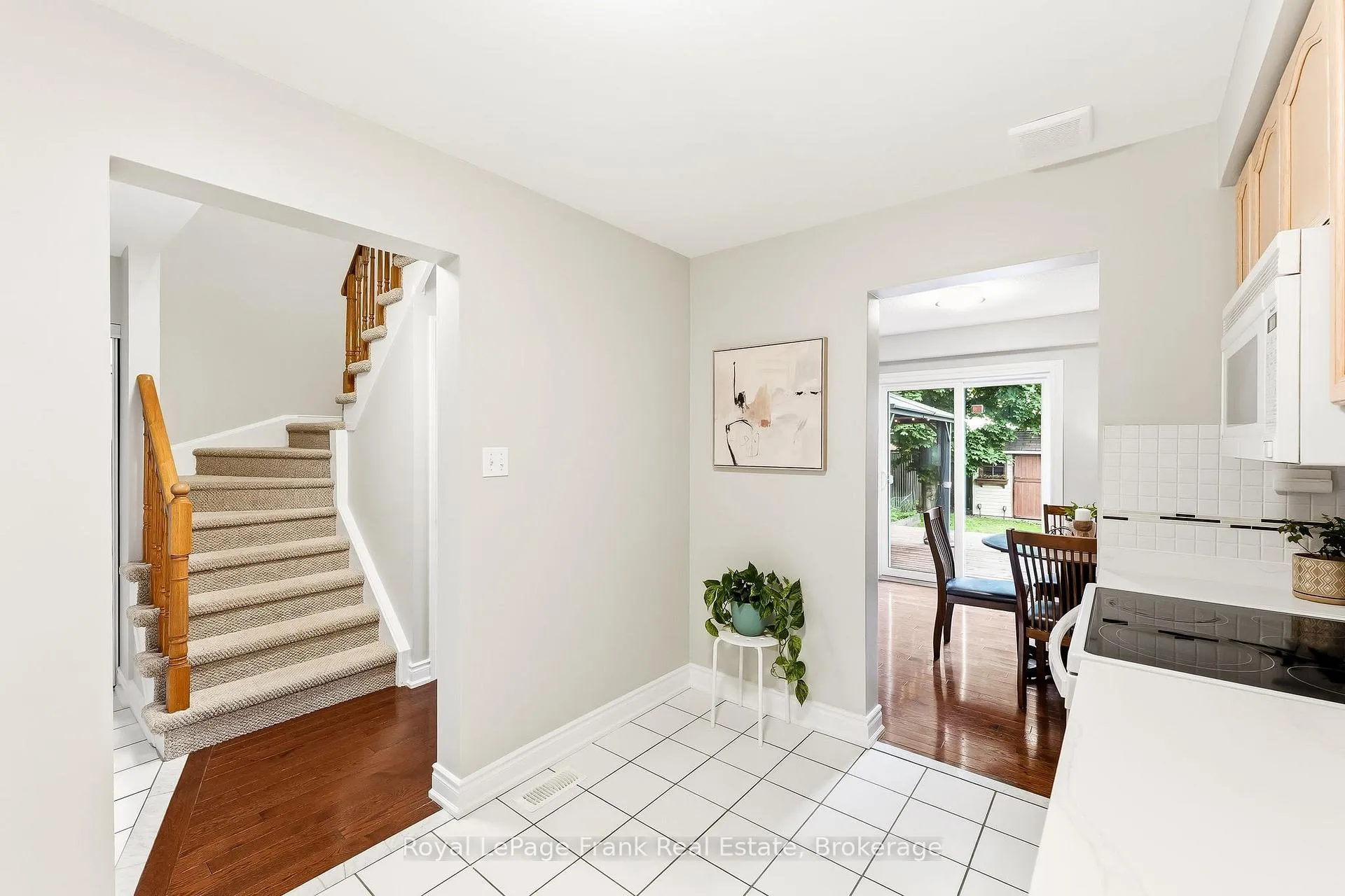Photo 14 of 41 Landerville Lane, Clarington, Bowmanville — HOMEH