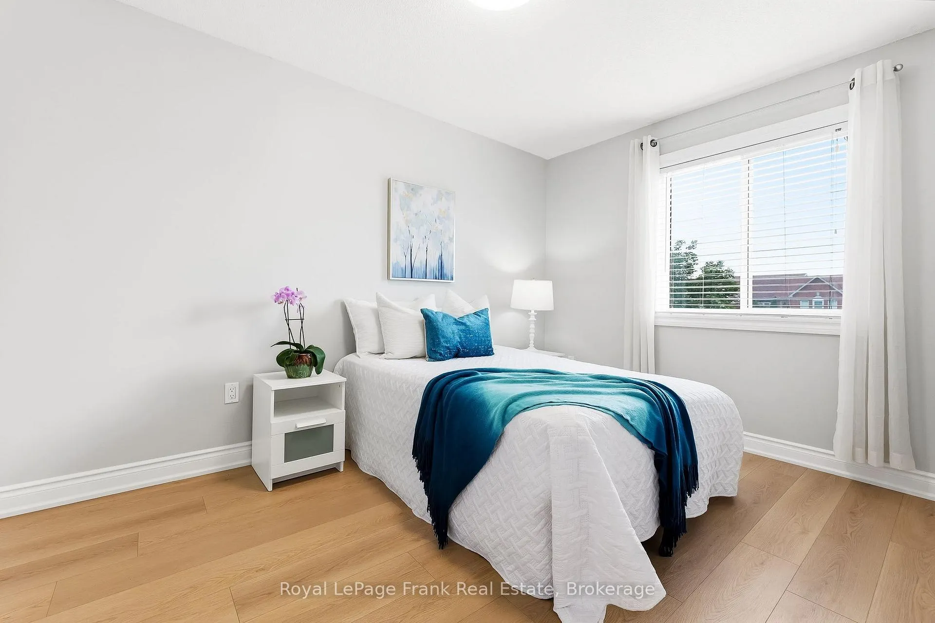 Photo 19 of 41 Landerville Lane, Clarington, Bowmanville — HOMEH