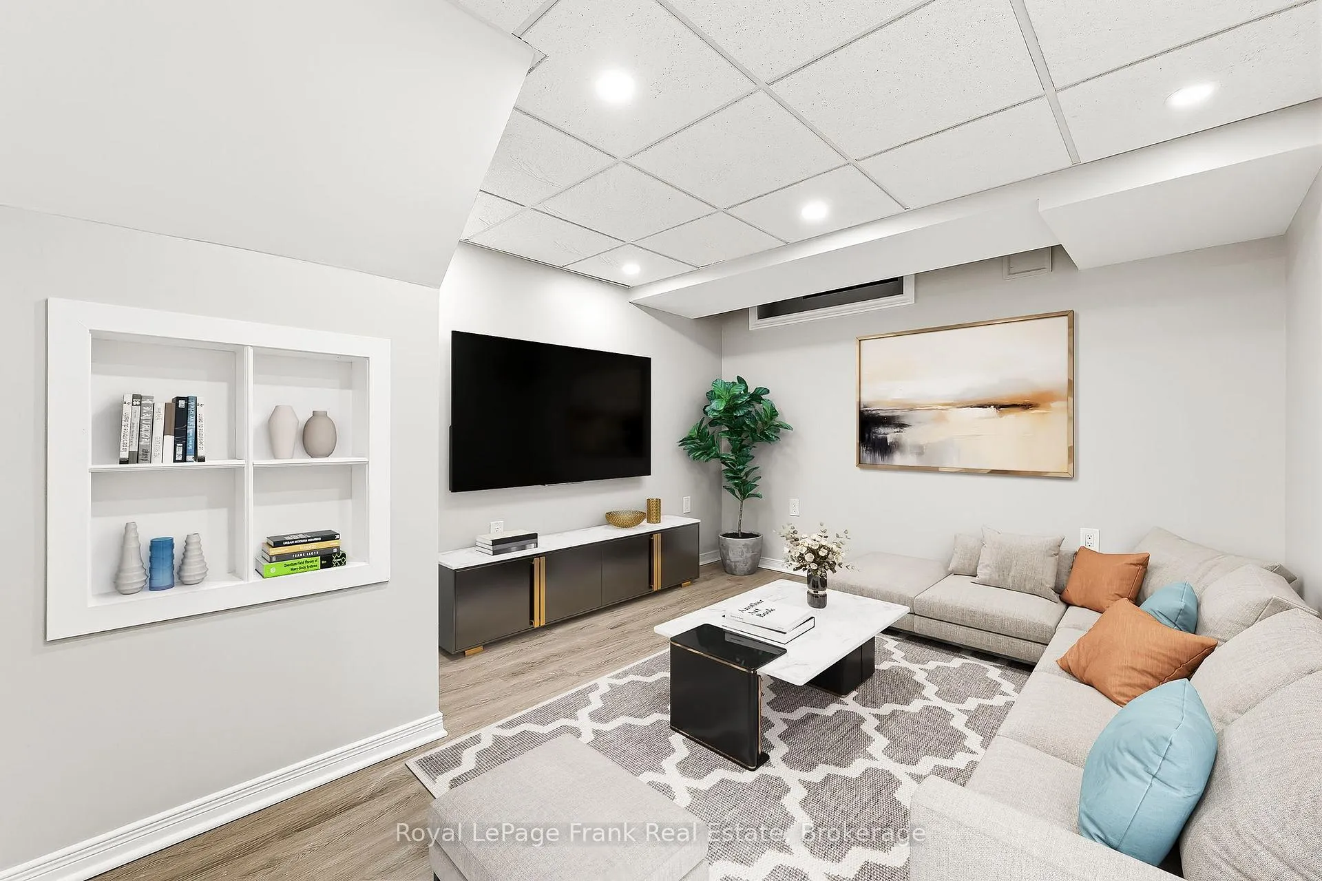 Photo 24 of 41 Landerville Lane, Clarington, Bowmanville — HOMEH