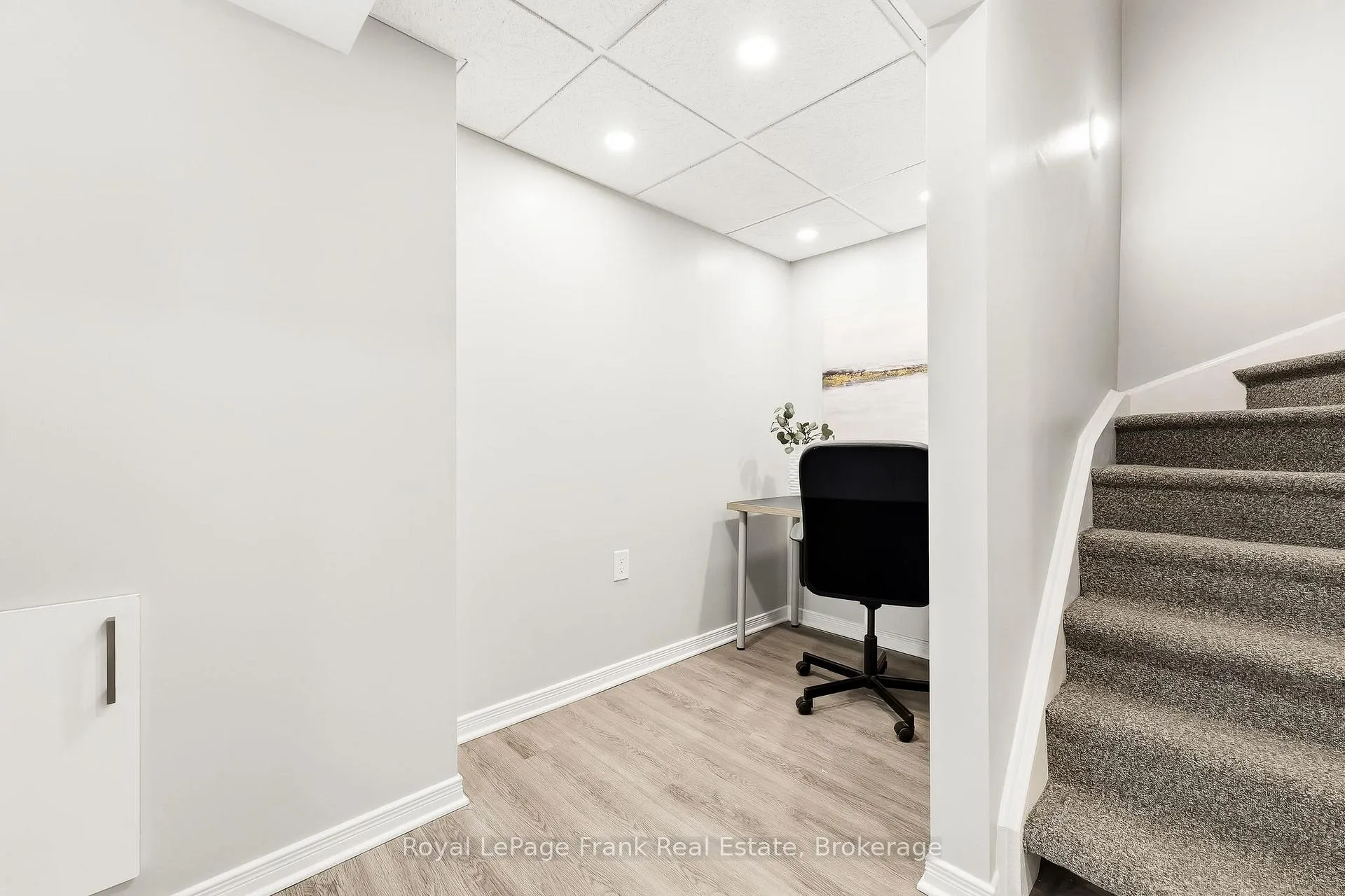 Photo 27 of 41 Landerville Lane, Clarington, Bowmanville — HOMEH