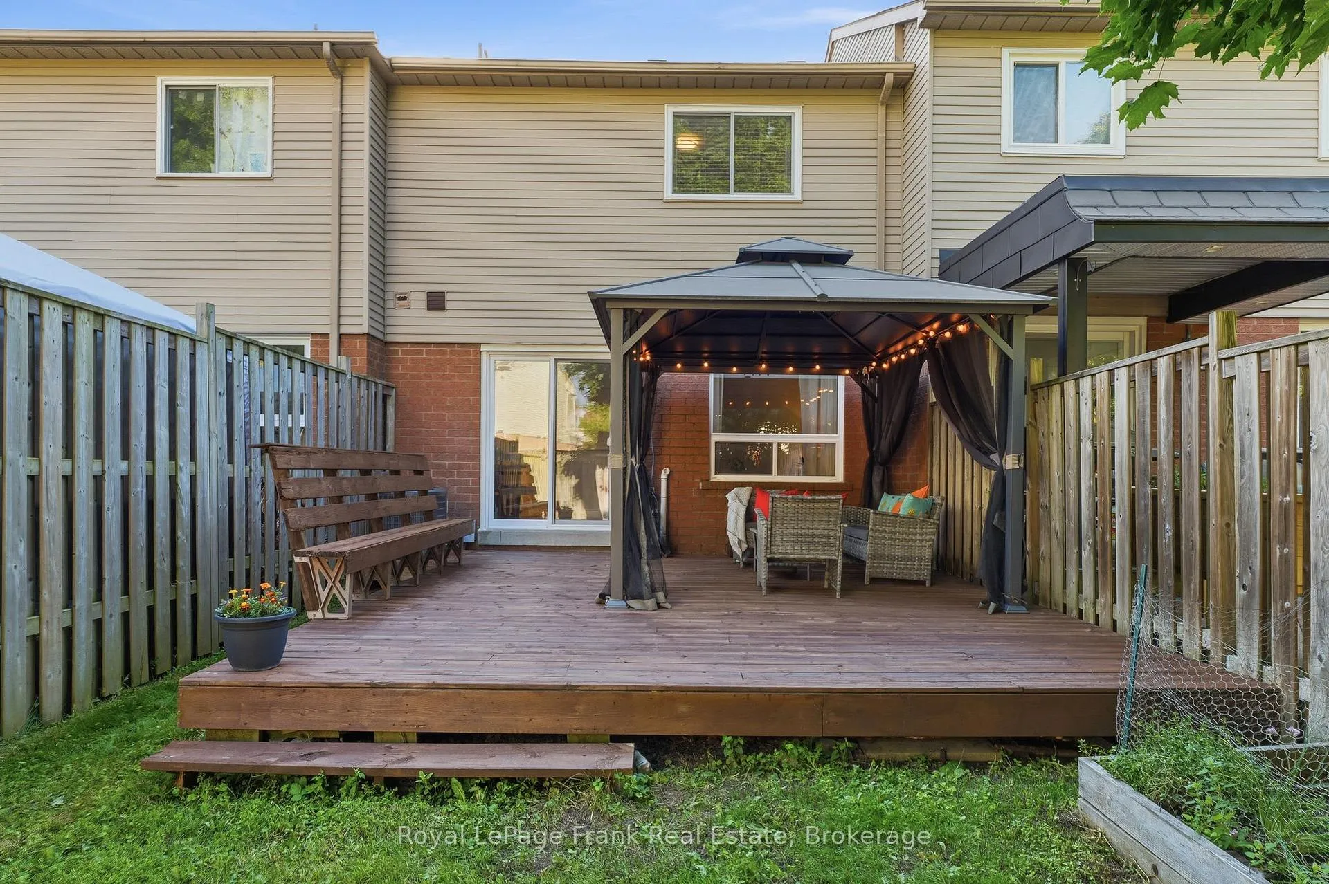 Photo 36 of 41 Landerville Lane, Clarington, Bowmanville — HOMEH