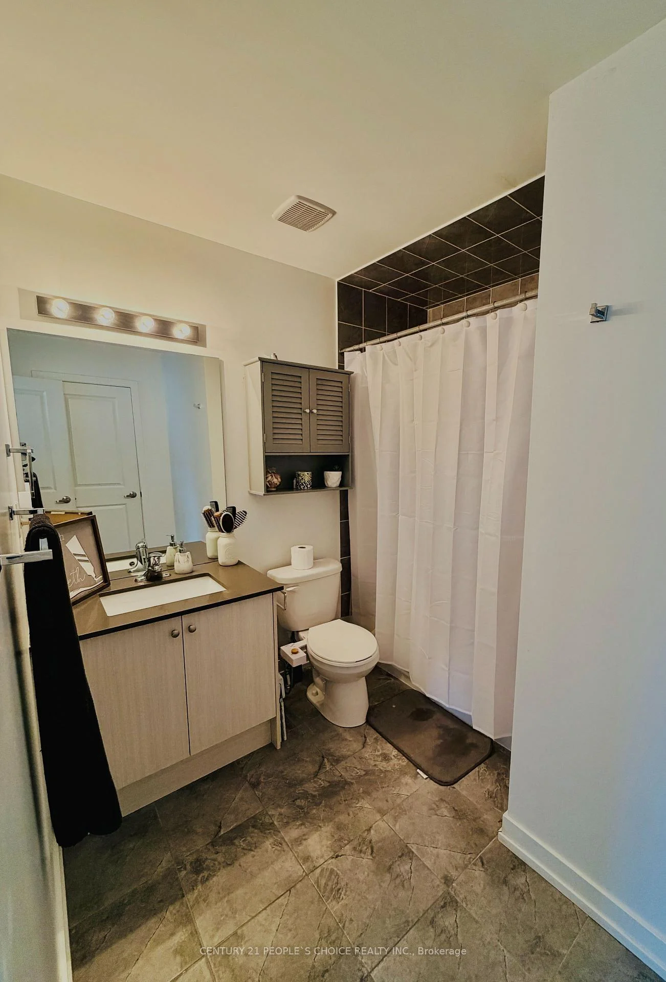 Photo 12 of 10 Tauton Street, Vaughan, Vaughan Grove — HOMEH