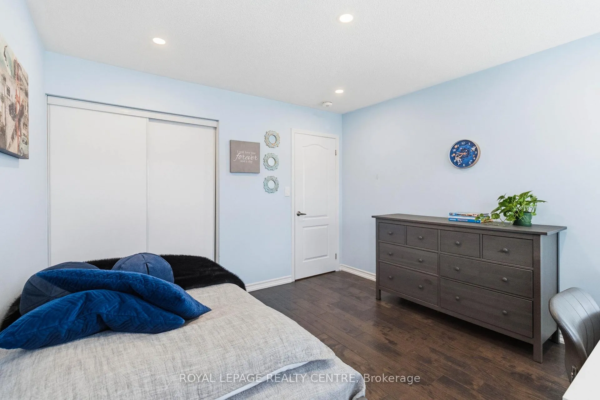 Photo 19 of 1590 Clitherow Drive, Milton, Ford — HOMEH