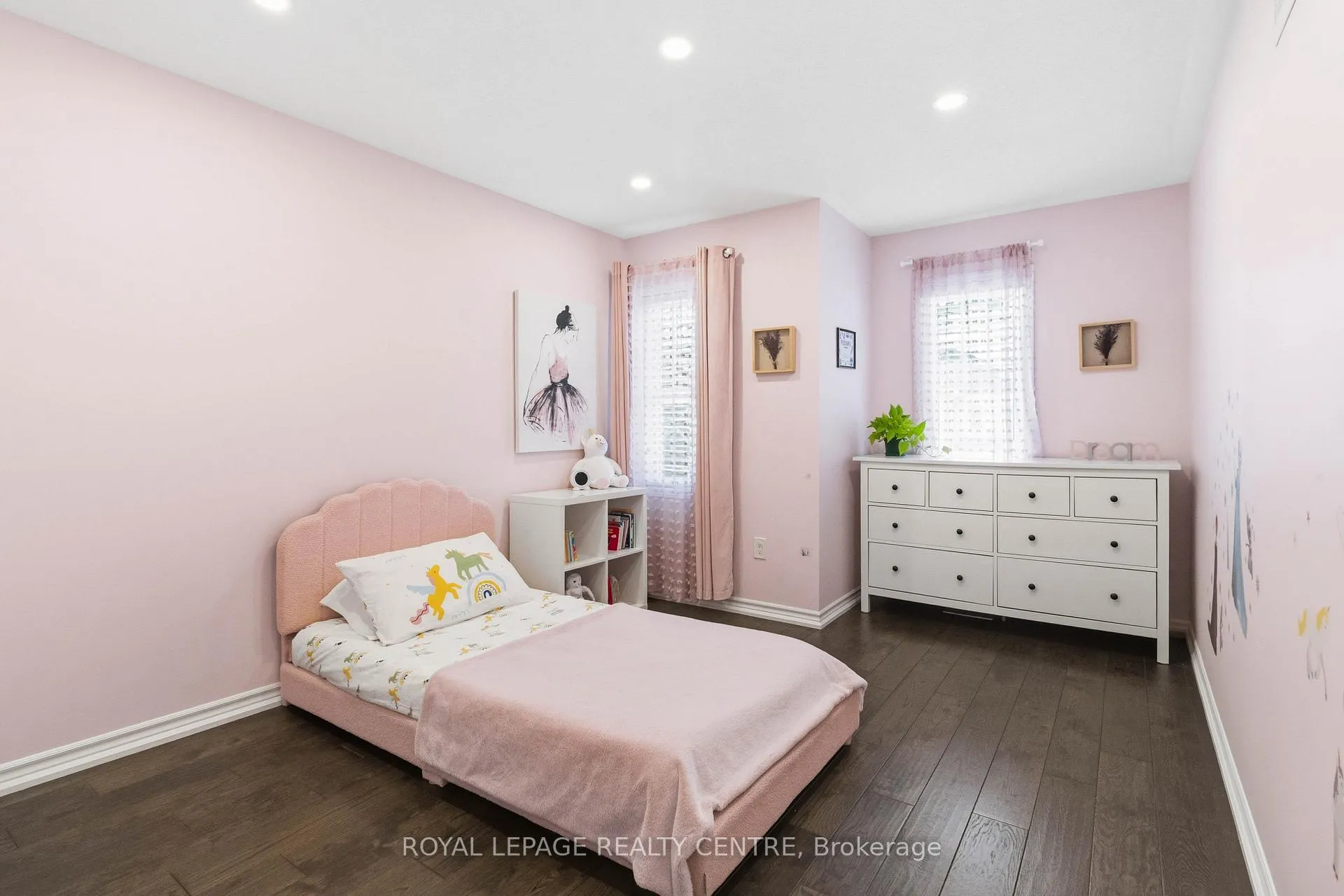 Photo 21 of 1590 Clitherow Drive, Milton, Ford — HOMEH
