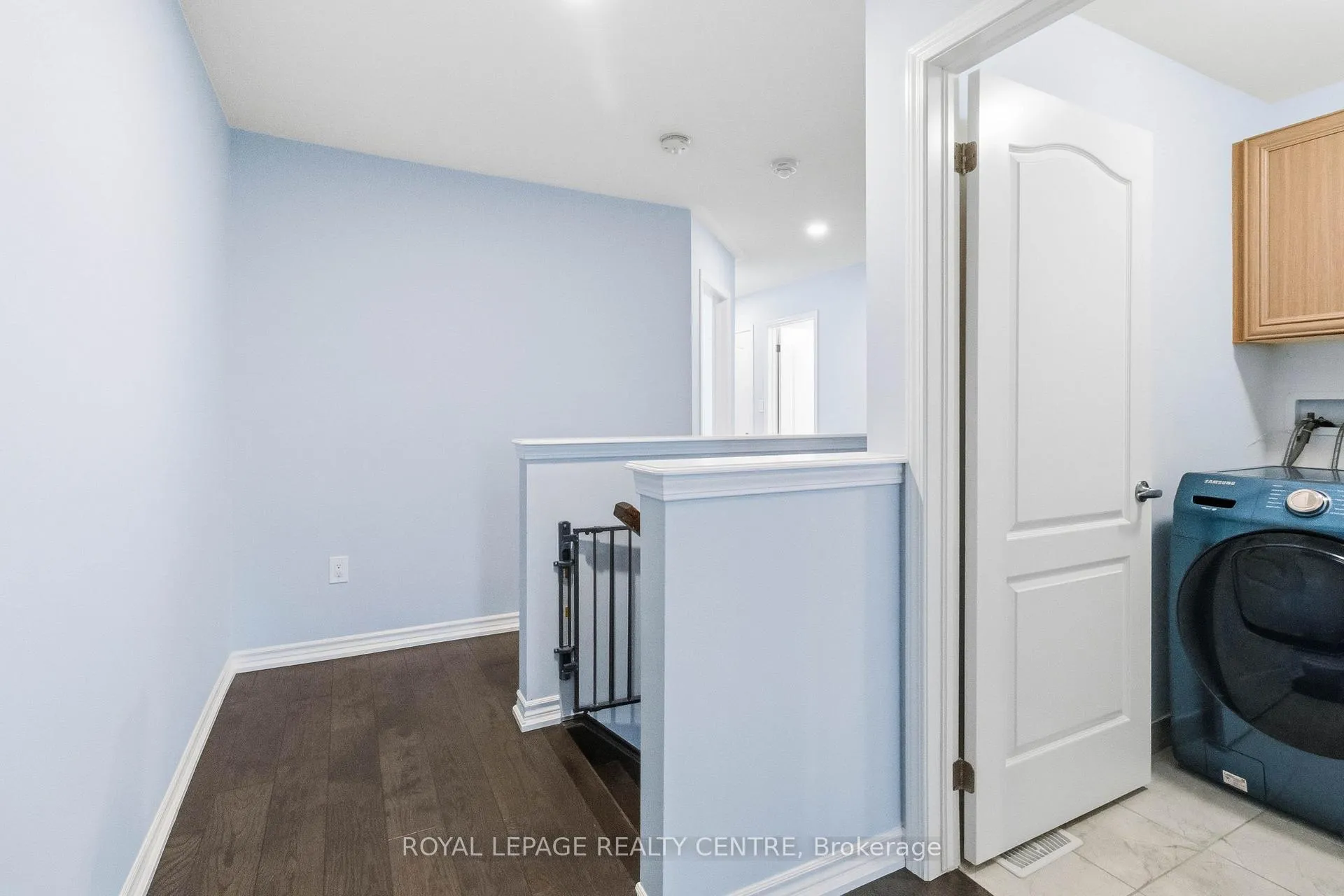 Photo 33 of 1590 Clitherow Drive, Milton, Ford — HOMEH