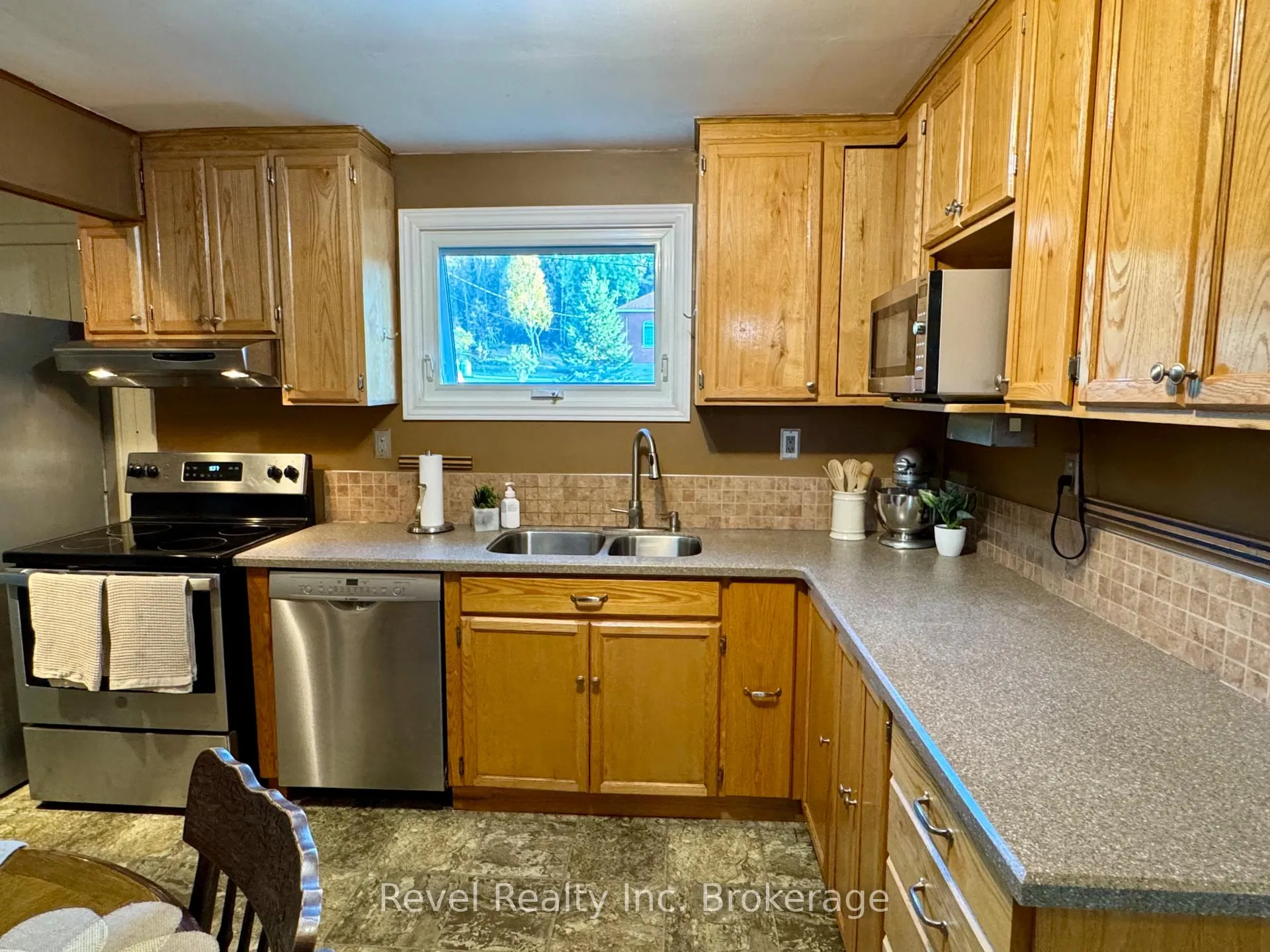 Photo 16 of 2816 Chiswick Line, Chisholm — HOMEH