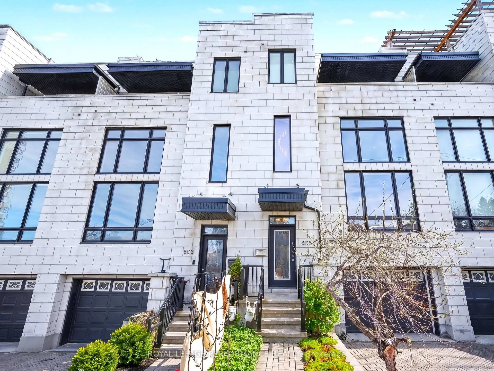 Photo 1 of 805 Kingsmere Avenue, Ottawa, McKellar Heights/Glabar Park — HOMEH