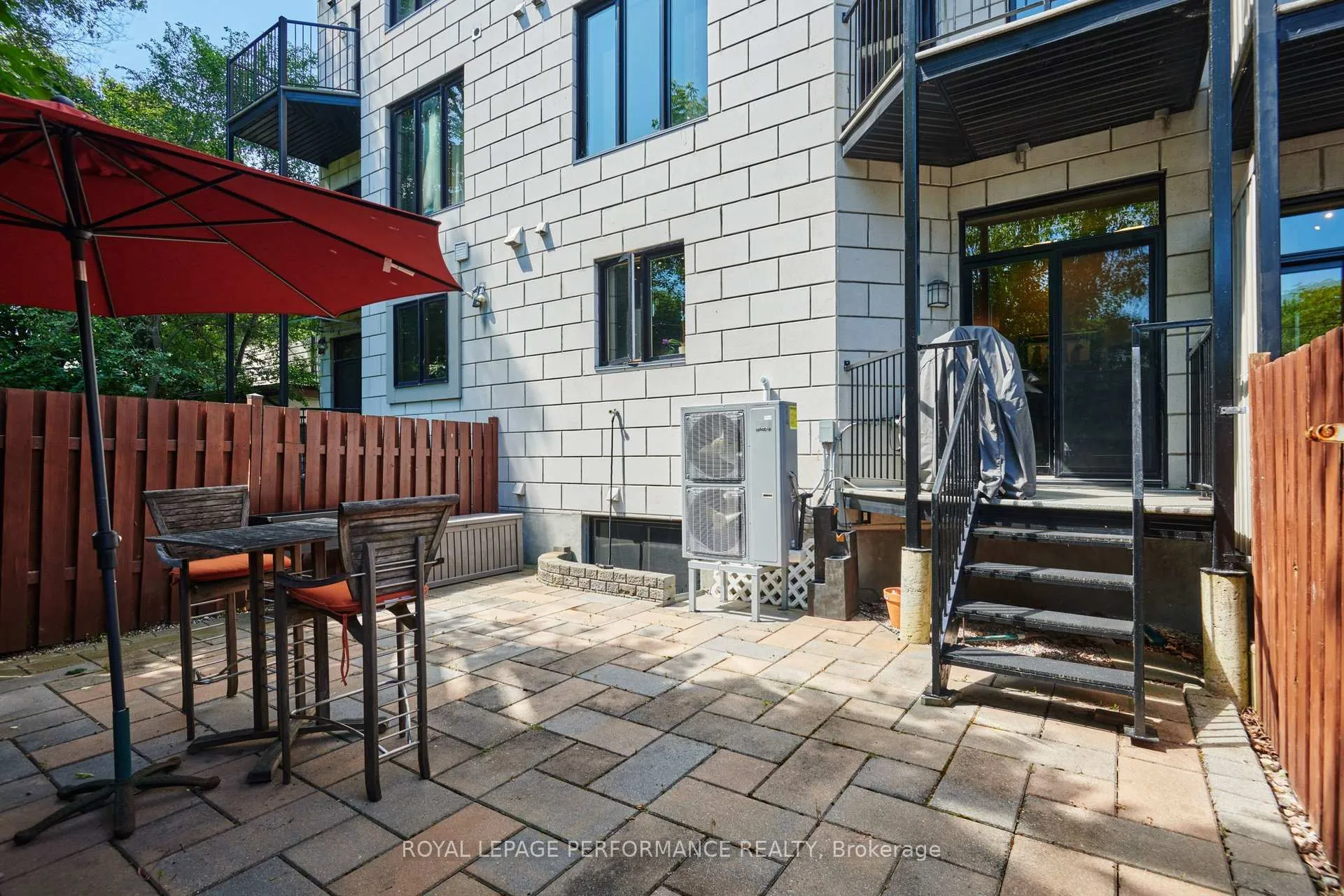 Photo 10 of 805 Kingsmere Avenue, Ottawa, McKellar Heights/Glabar Park — HOMEH