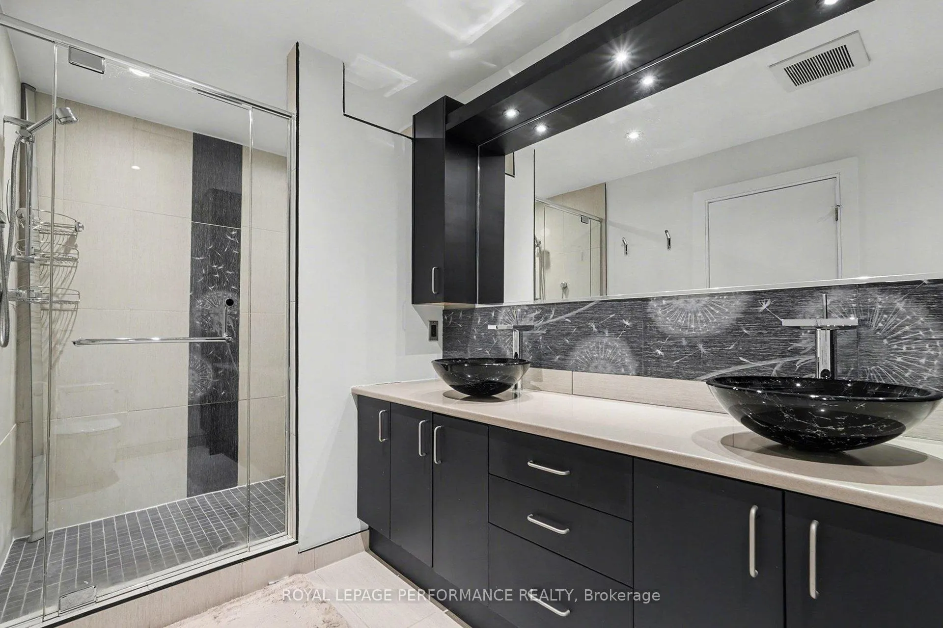 Photo 19 of 805 Kingsmere Avenue, Ottawa, McKellar Heights/Glabar Park — HOMEH